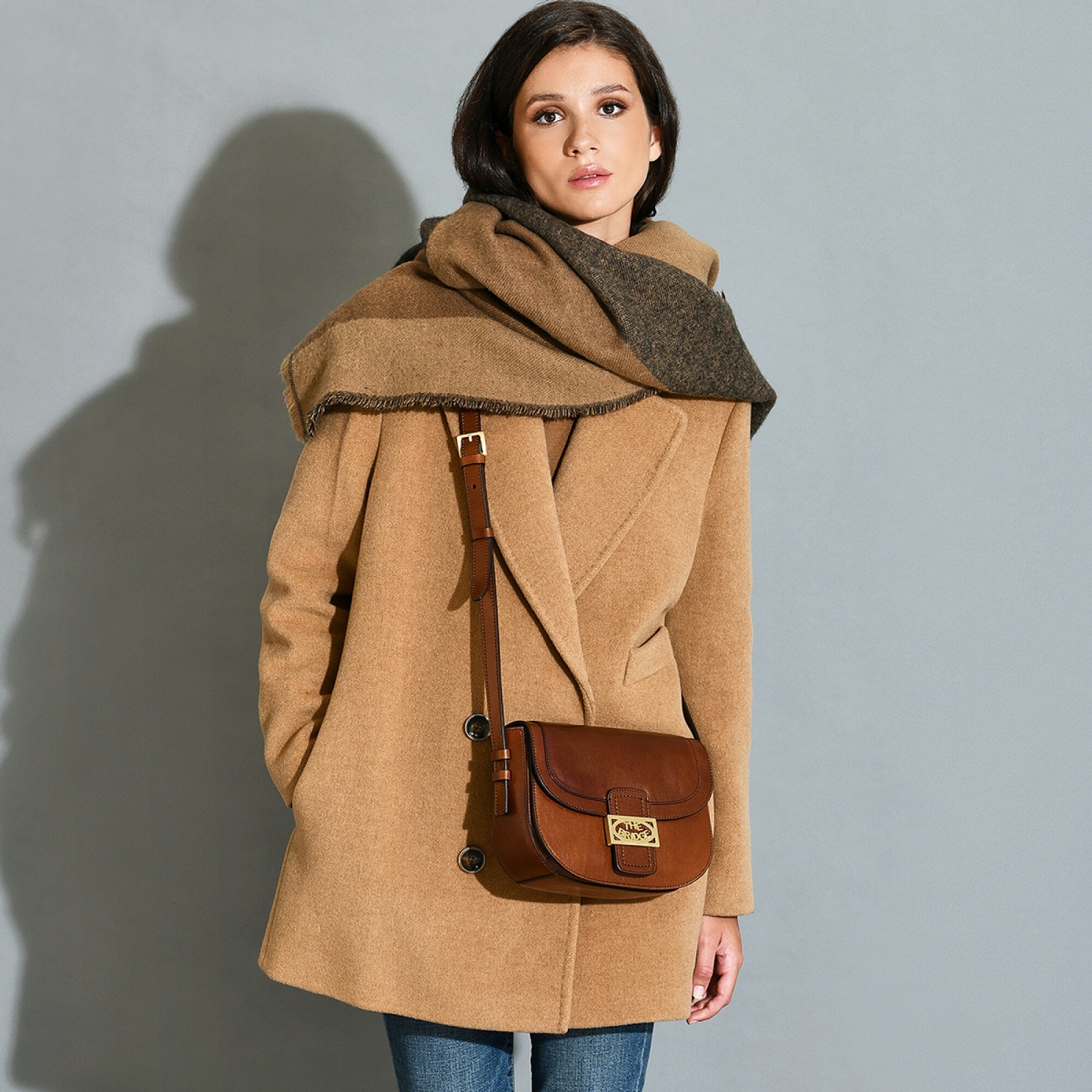 The Bridge Lavinia Schultertasche Schwarz/Gold