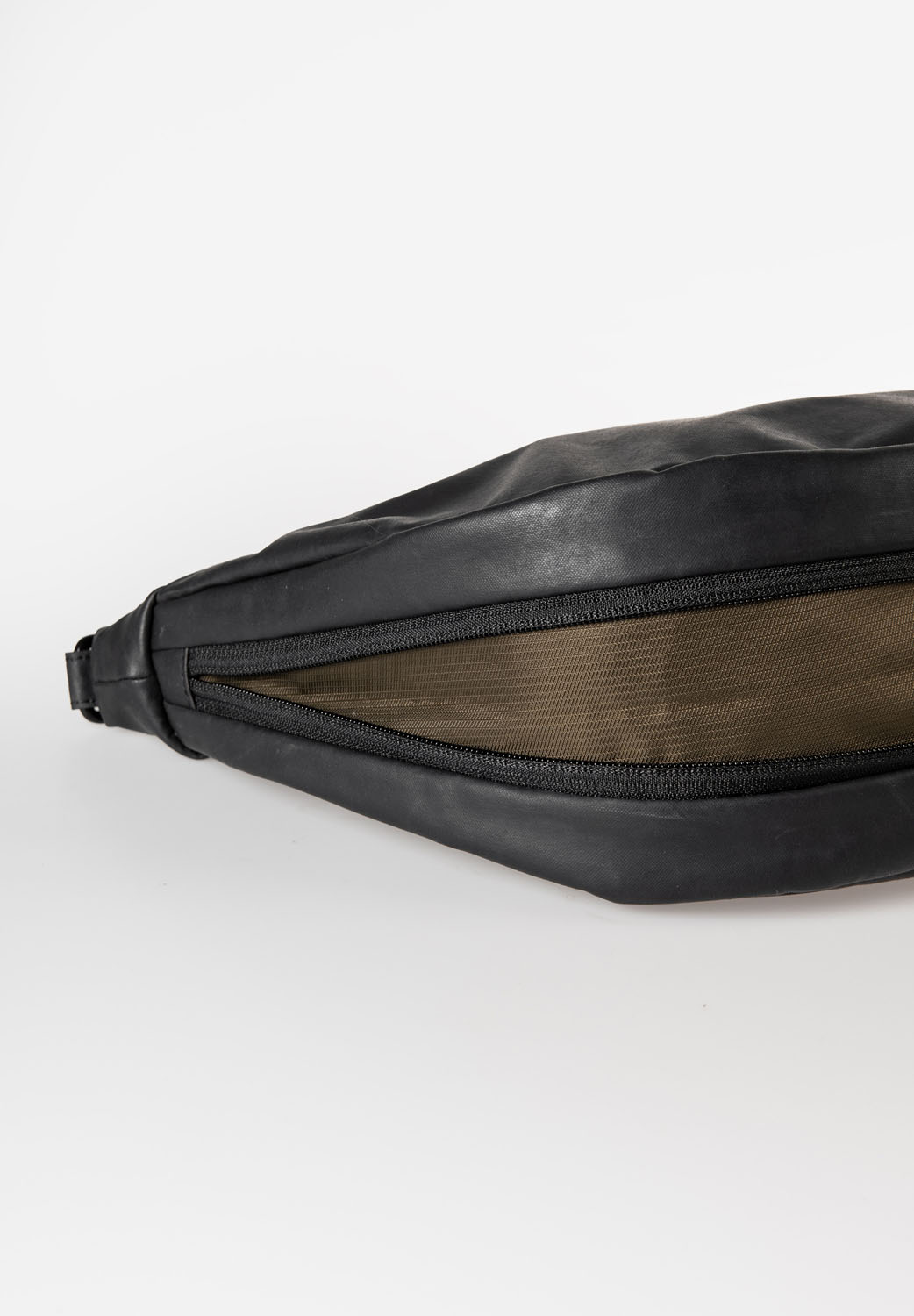 aunts & uncles Japan RE Yoshii Umhängetasche Black