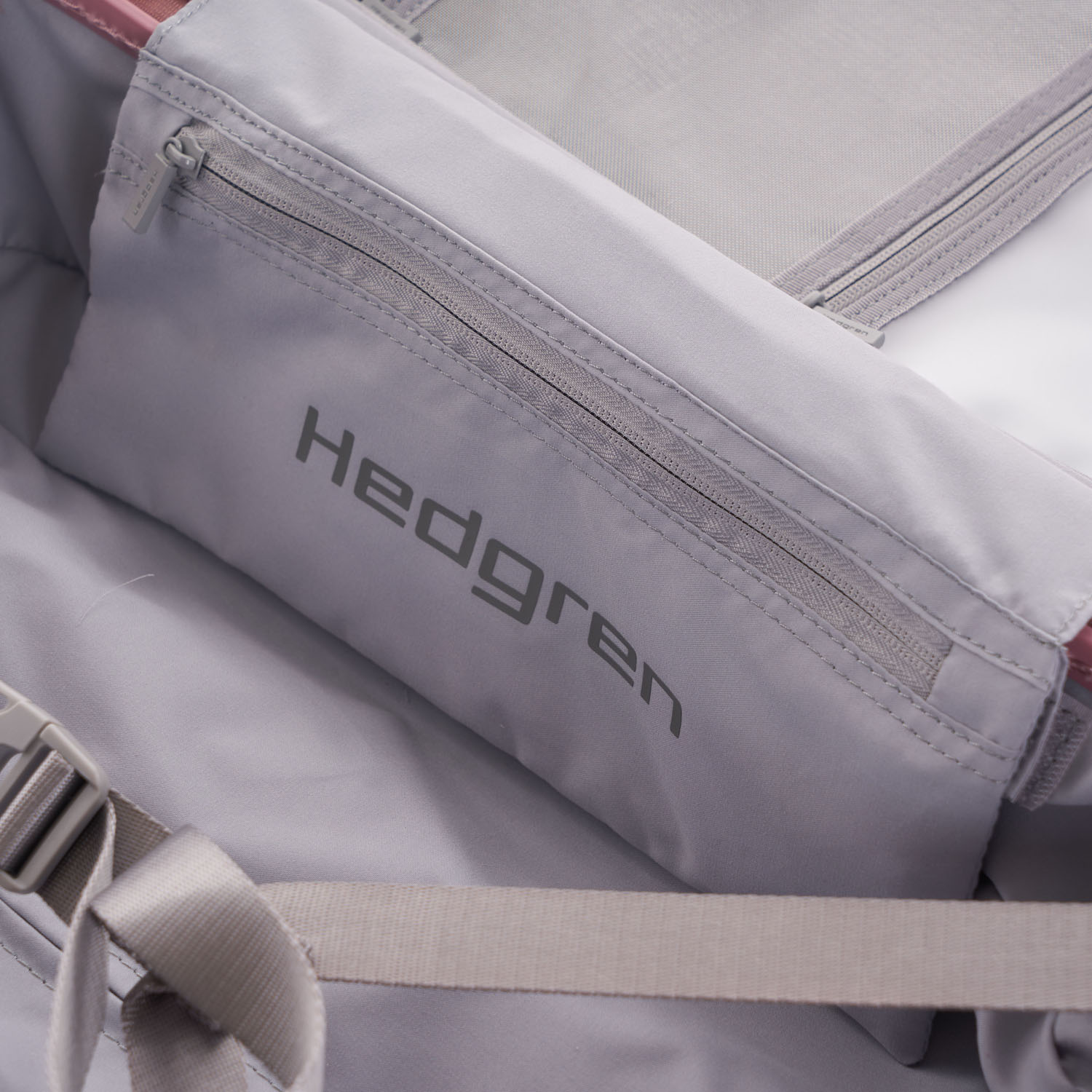 Hedgren Edge Carve S Cabin Trolley, 4 Rollen, 55cm (IATA) Blush