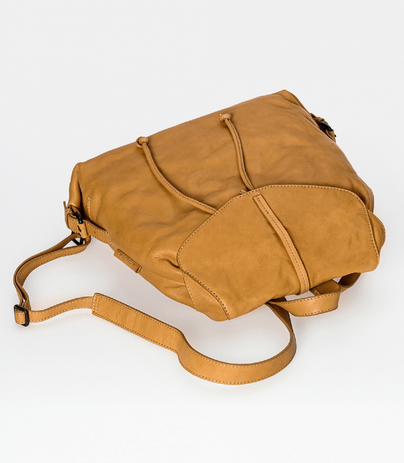 aunts & uncles Grandma's Luxury Club Mrs. Onion Tart Rucksack buckthorn