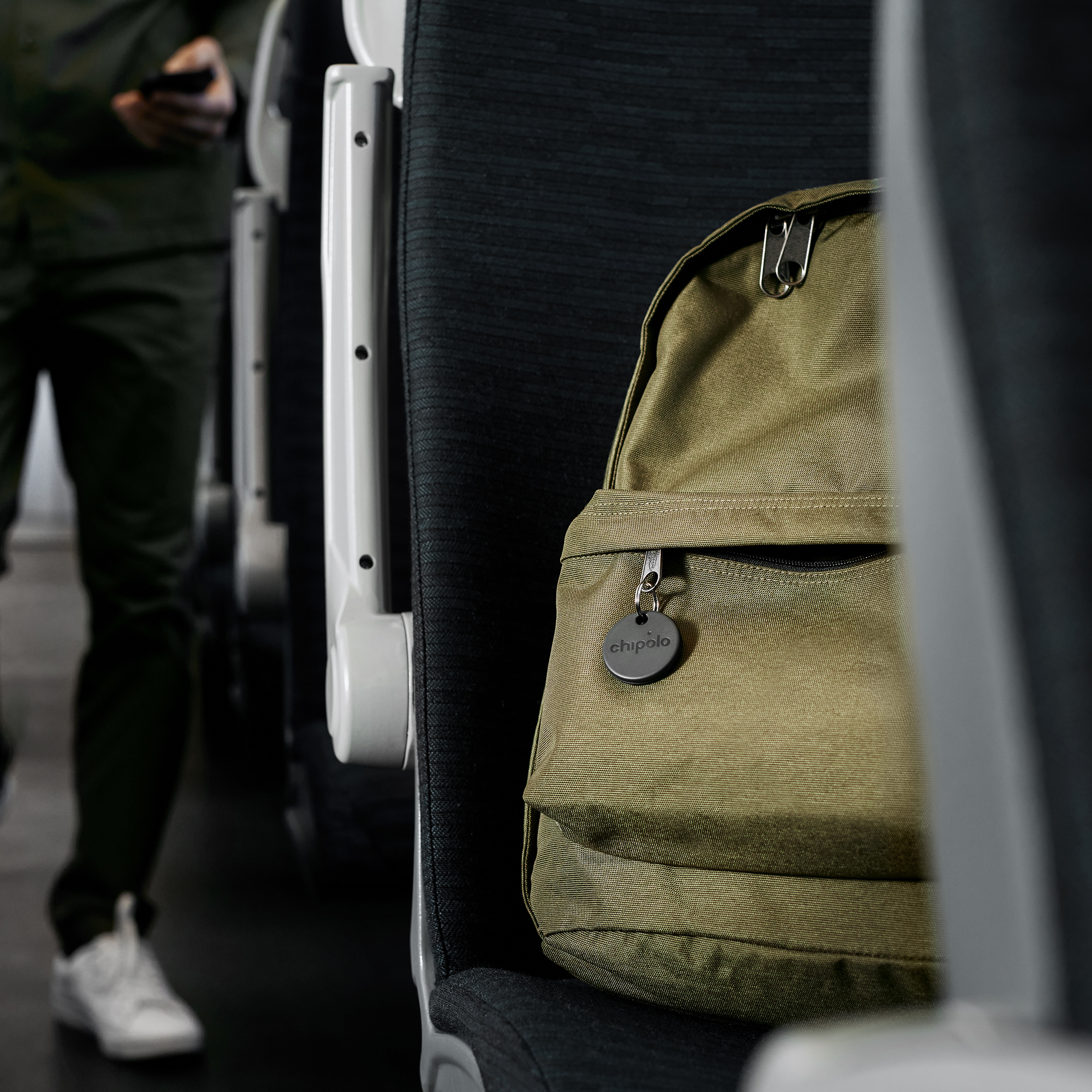 Chipolo ONE Spot - Gegenstandsfinder, der mit der Apple “Wo ist” App funktioniert Almost black Chipolo ONE Spot - Gegenstandsfinder, der mit der Apple “Wo ist” App funktioniert Almost black