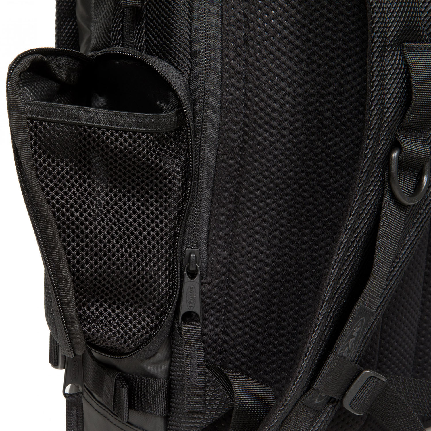 Eastpak Tecum Rucksack M mit 15" Laptopfach CNNCT Coat Eastpak Tecum Rucksack M mit 15" Laptopfach CNNCT Coat