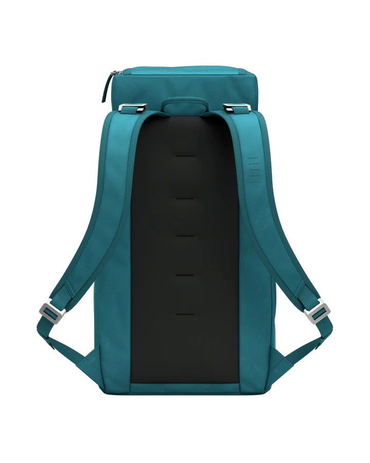D_b_ Hugger Backpack 25L Midnight Teal