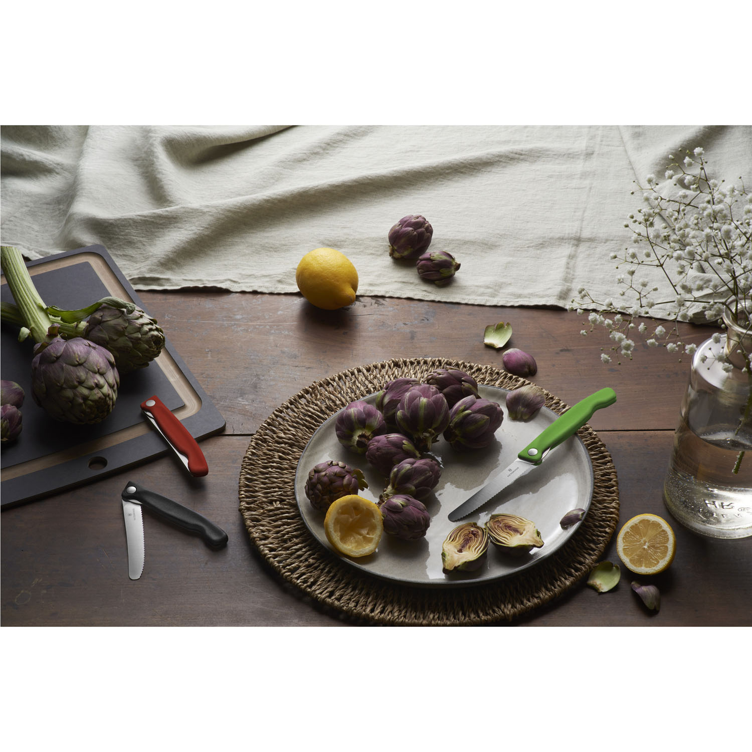 Victorinox Swiss Classic Swiss Classic faltbares Gemüsemesser rot Victorinox Swiss Classic Swiss Classic faltbares Gemüsemesser rot