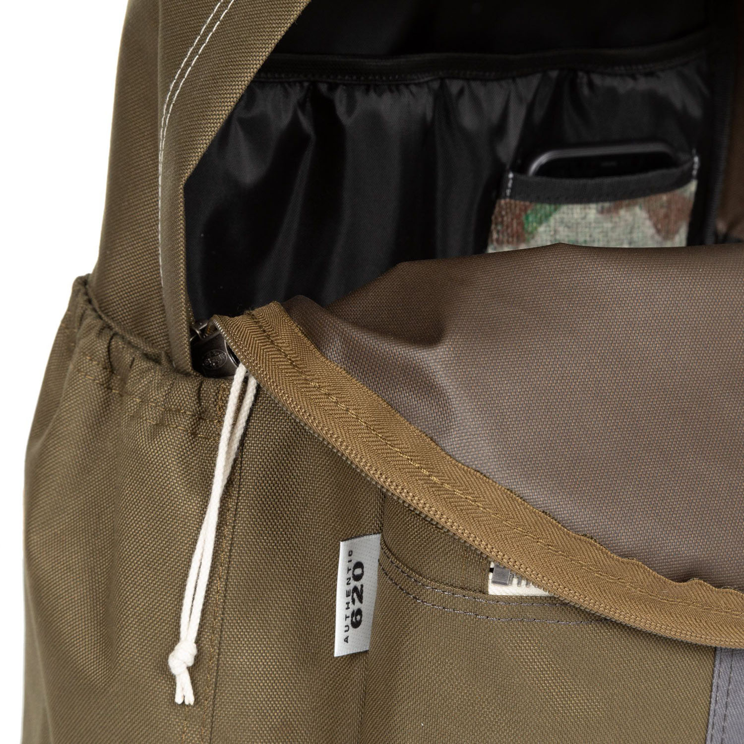 Eastpak Padded Pak'r® Rucksack Surplus Army