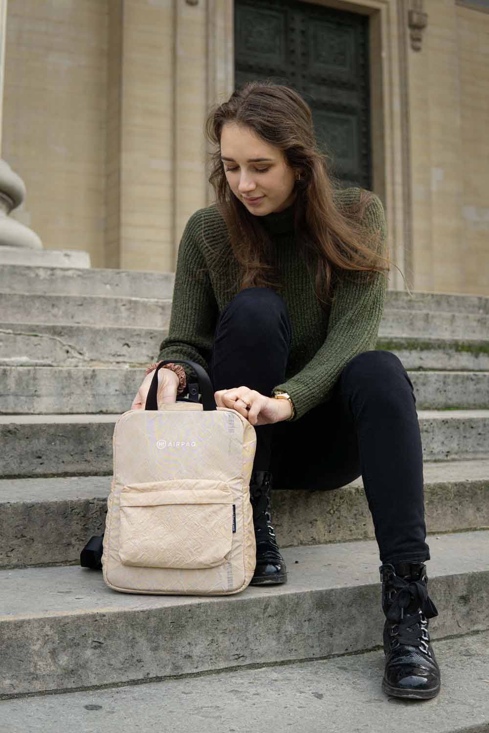 Airpaq Qube Rucksack mit 13" Laptopfach Sand Airpaq Qube Rucksack mit 13" Laptopfach Sand