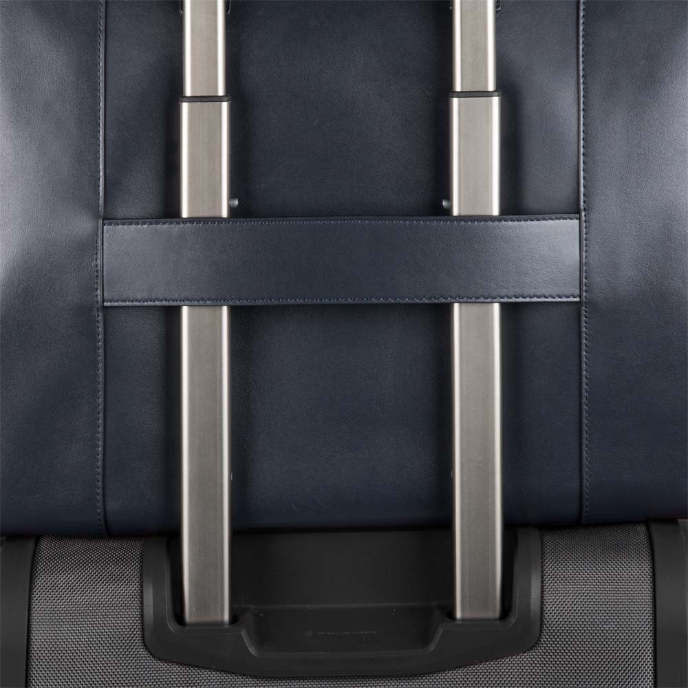 Piquadro MAMORE' Umwandelbarer Laptop-Shopper mit iPad®Air/Pro 9,7-Fach Striper Piquadro MAMORE' Umwandelbarer Laptop-Shopper mit iPad®Air/Pro 9,7-Fach Striper