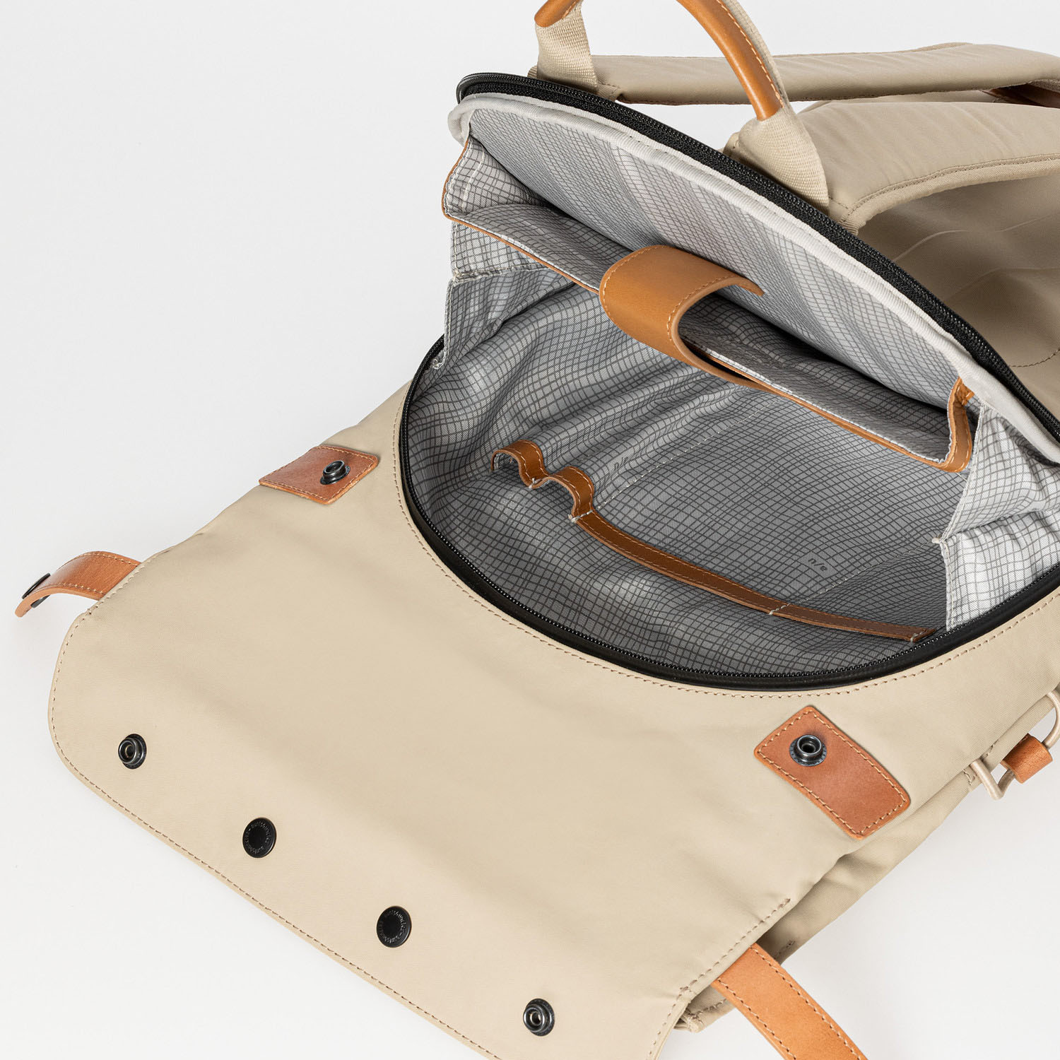 aunts & uncles Japan Yokohama Rolltop Rucksack mit 13" Notebookfach nomad aunts & uncles Japan Yokohama Rolltop Rucksack mit 13" Notebookfach nomad