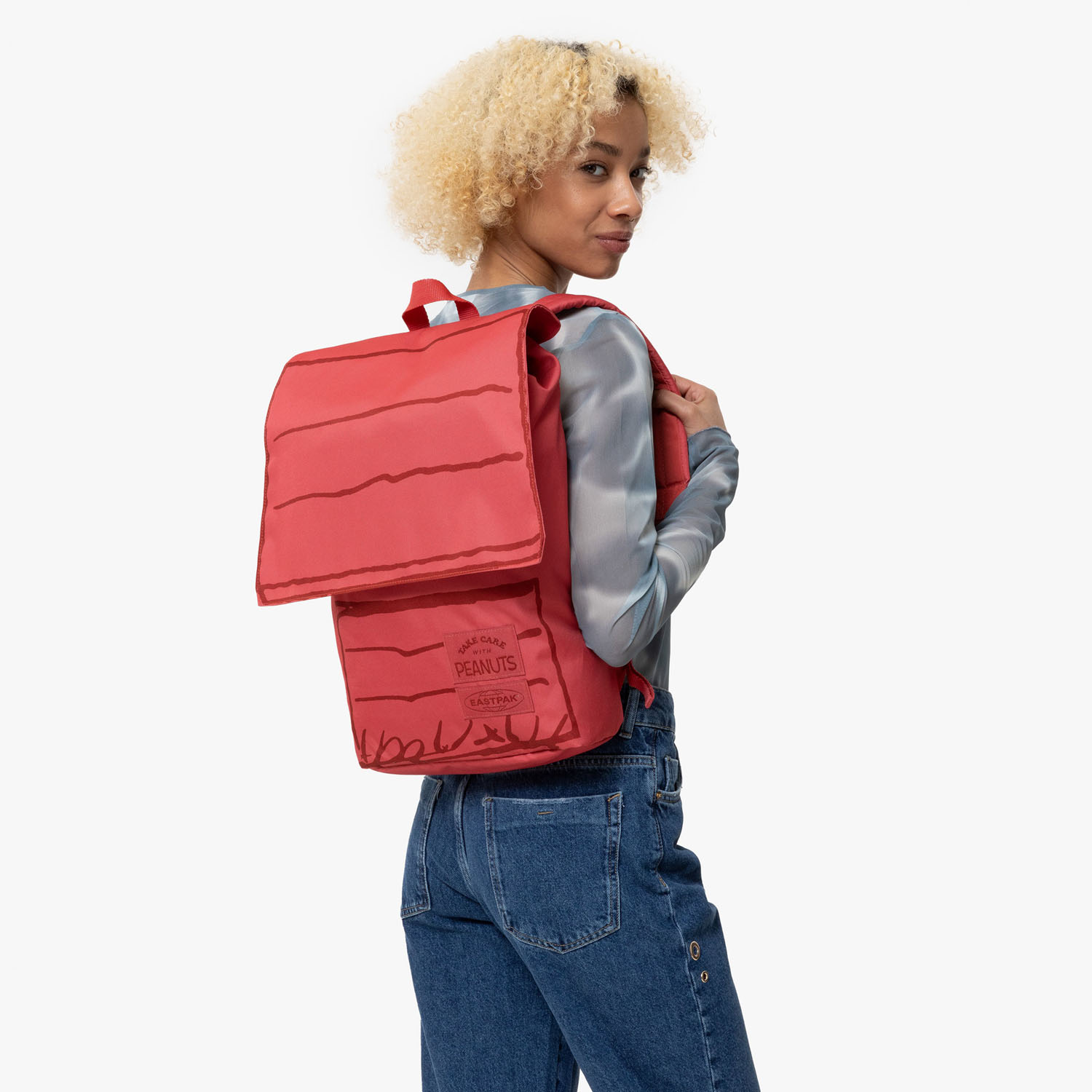 Eastpak Snoopy House Peanuts Doghouse Rucksack