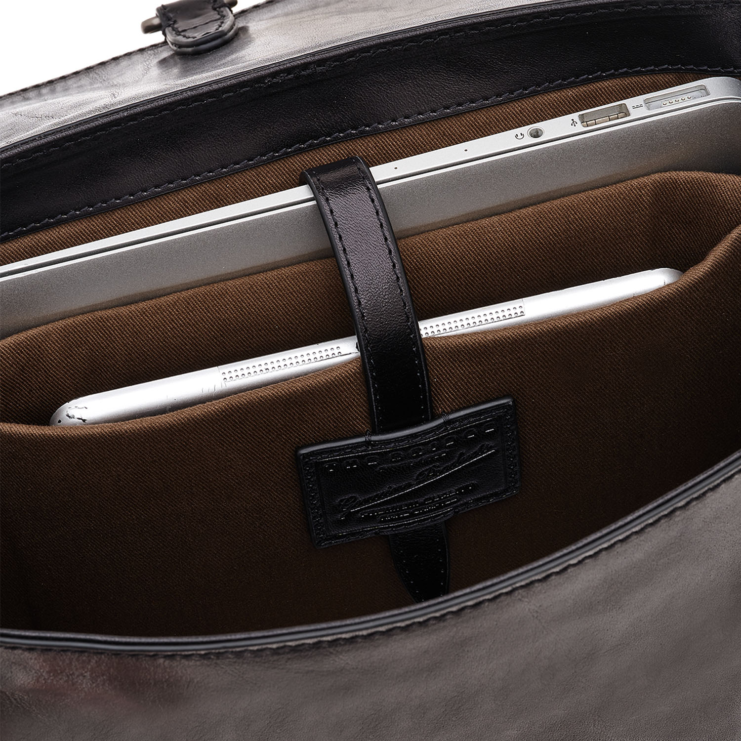 The Bridge Alberto Leder-Rucksack Schwarz/Ruthenium The Bridge Alberto Leder-Rucksack Schwarz/Ruthenium