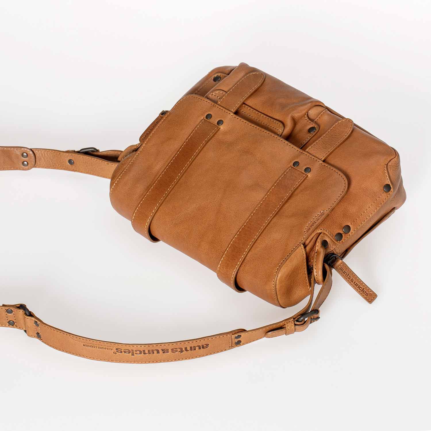 aunts & uncles Grandma's Luxury Club Miss Applepie Umhängetasche caramel