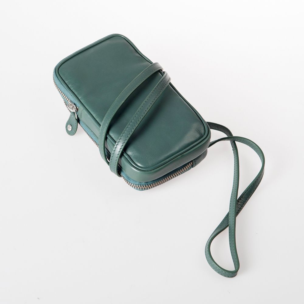 aunts & uncles Jamie´s Orchard Prune Phone bag dark jade aunts & uncles Jamie´s Orchard Prune Phone bag dark jade