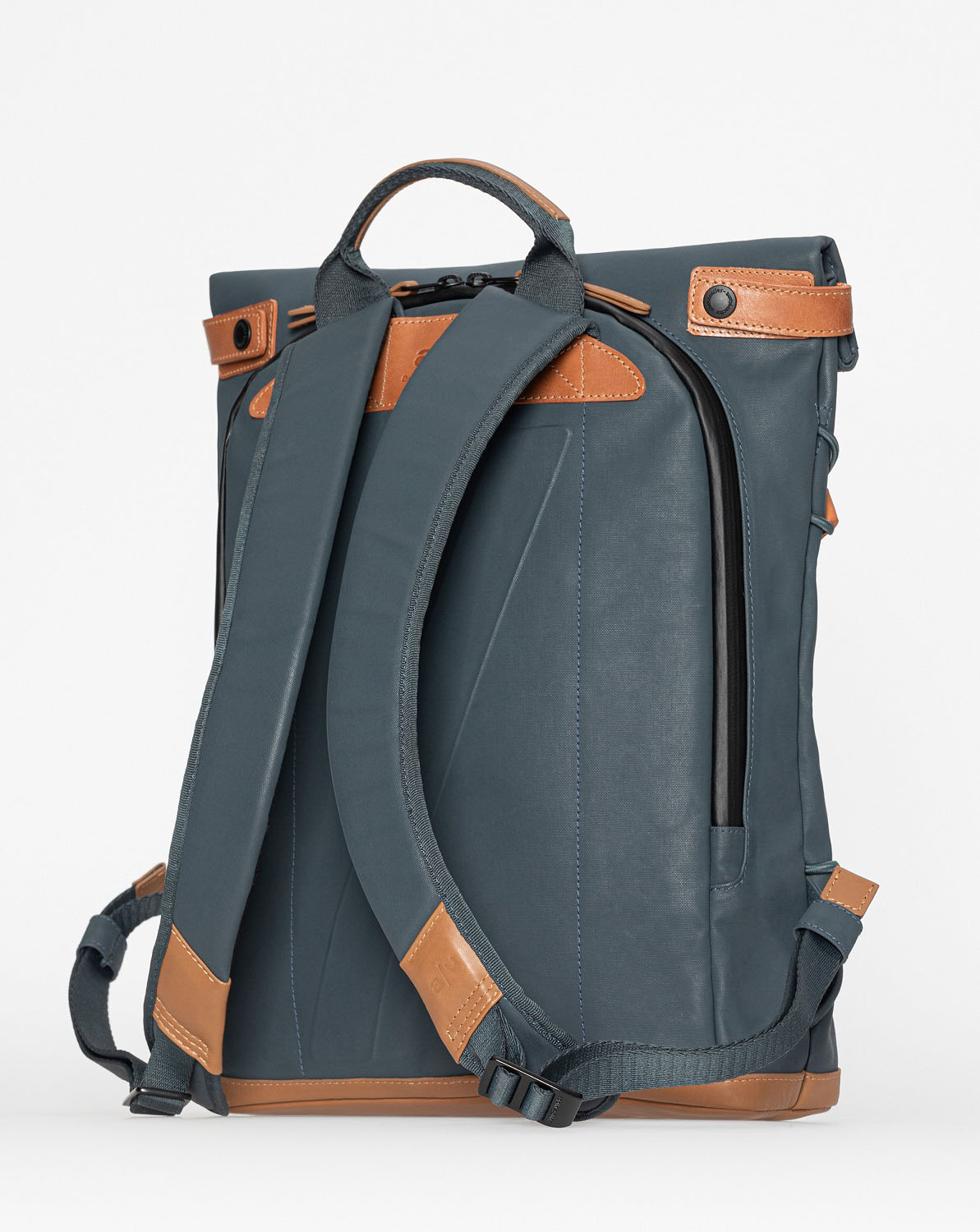 aunts & uncles Japan Yokohama Rolltop Rucksack mit 13" Notebookfach cosmic void aunts & uncles Japan Yokohama Rolltop Rucksack mit 13" Notebookfach cosmic void