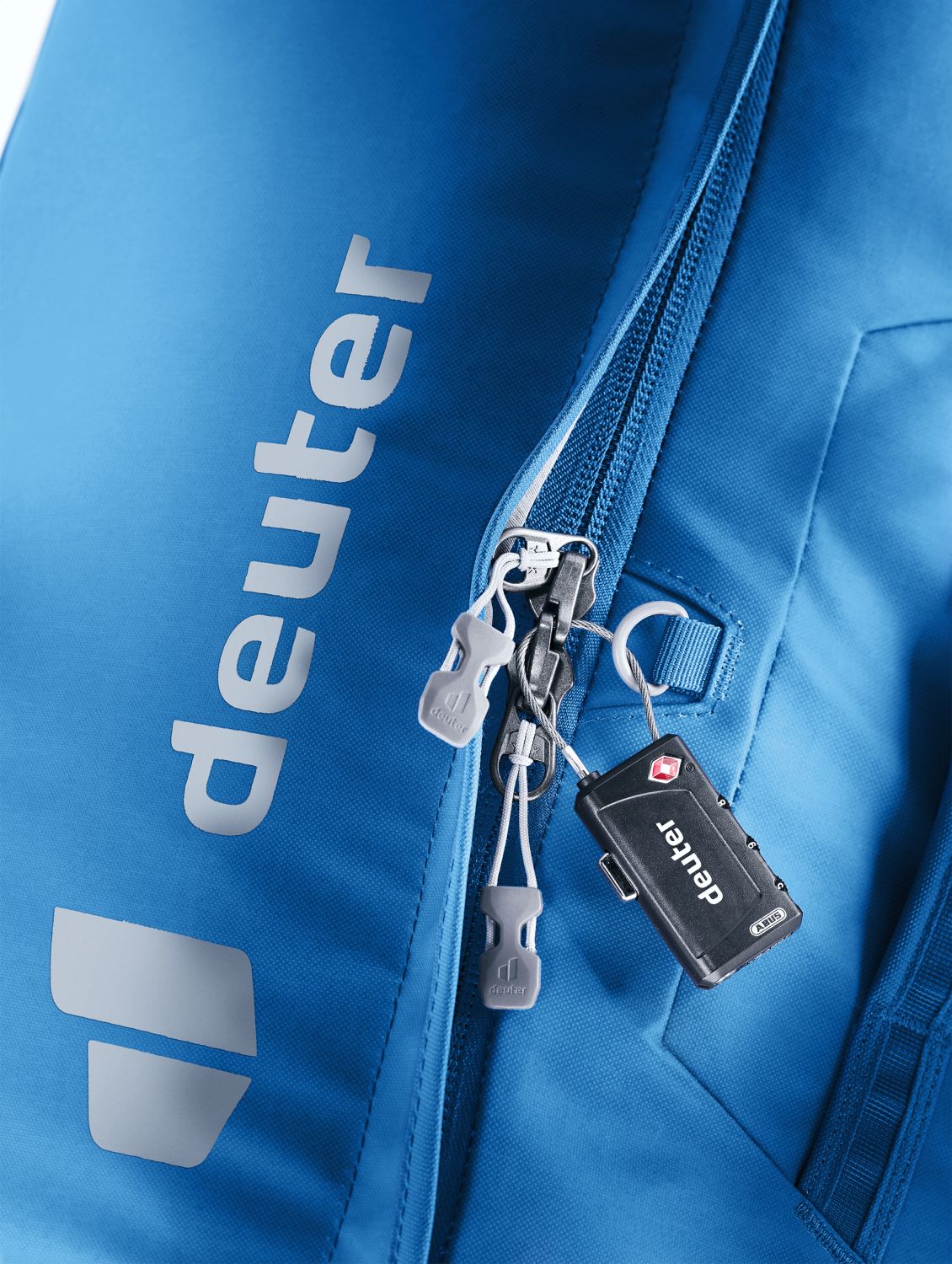 Deuter Duffel Pro Movo 36 Reisetasche auf Rollen neptune-nightblue Deuter Duffel Pro Movo 36 Reisetasche auf Rollen neptune-nightblue