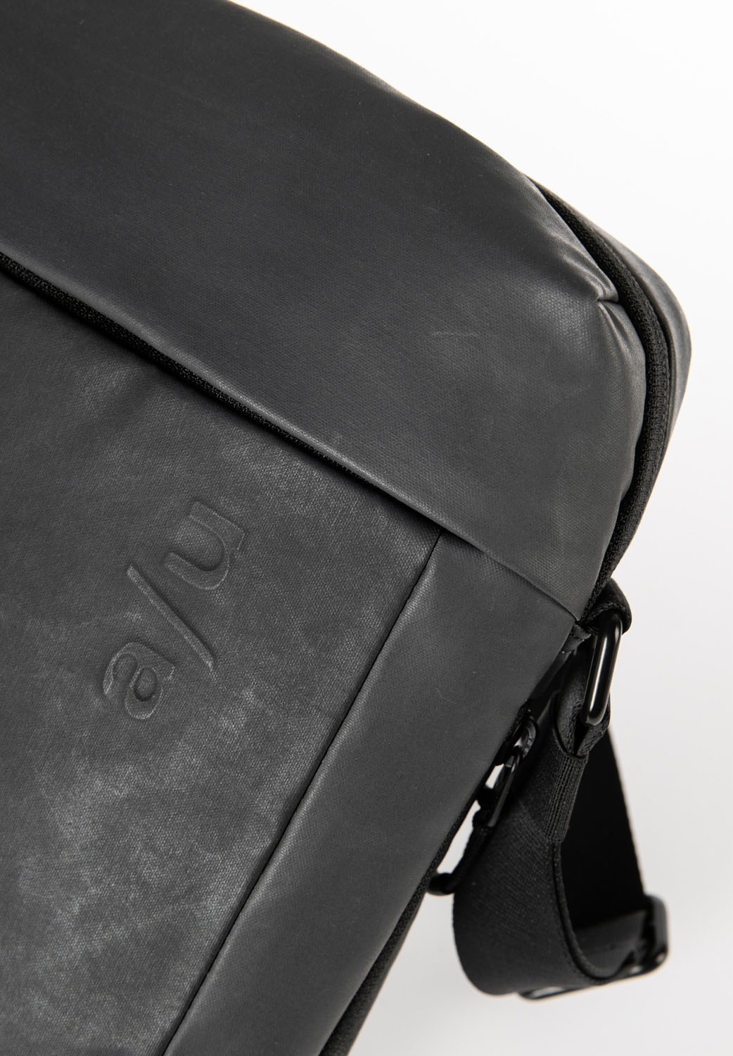 aunts & uncles Japan RE Oyabe Umhängetasche volcanic ash