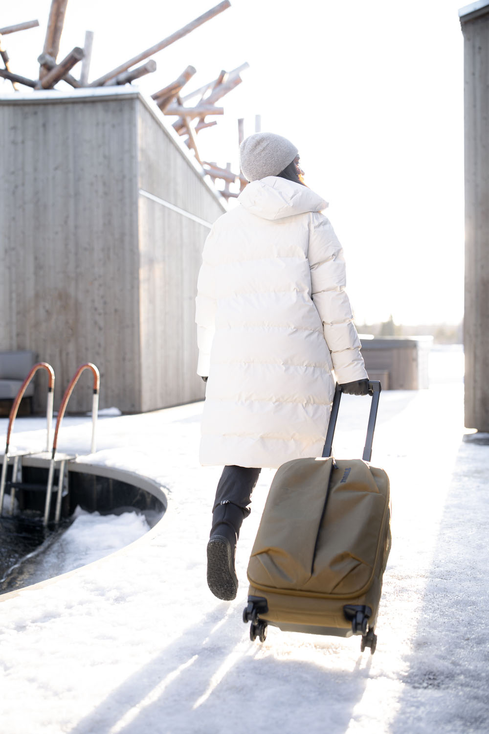 THULE Aion Handgepäck-Rollkoffer 4W Nutria THULE Aion Handgepäck-Rollkoffer 4W Nutria