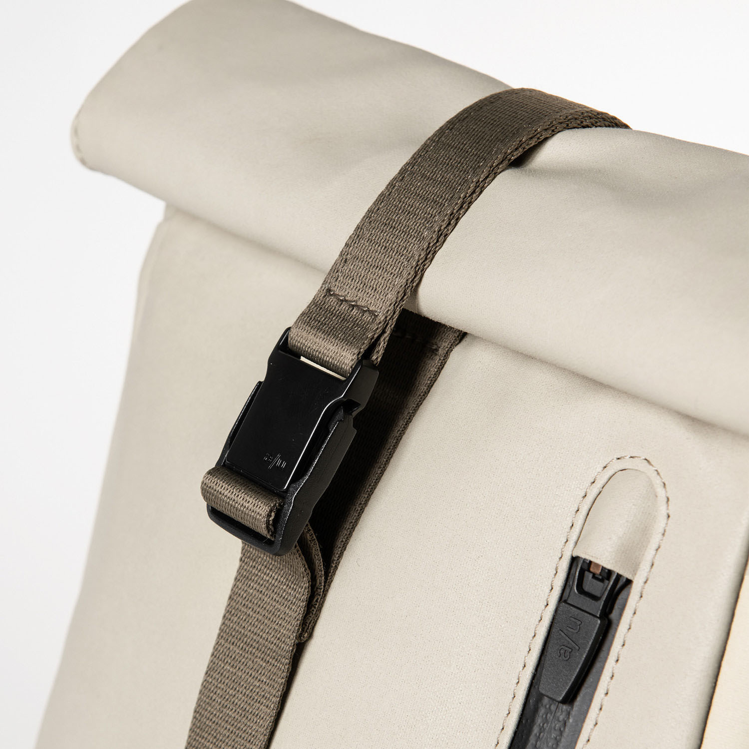 aunts & uncles Japan RE Kuji Rolltoptasche Dust