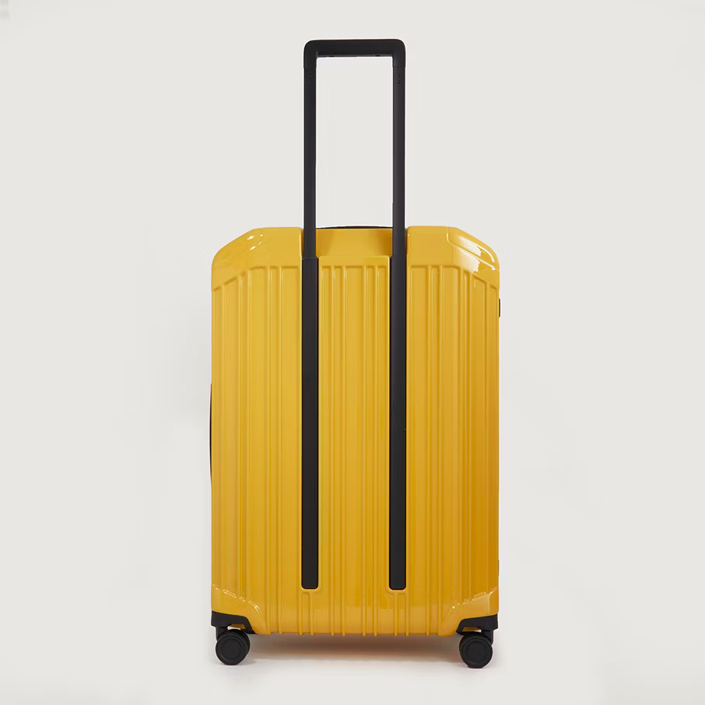Piquadro PQ-Light 4-Rollen Trolley Koffer 69cm; glänzend Gelb Piquadro PQ-Light 4-Rollen Trolley Koffer 69cm; glänzend Gelb