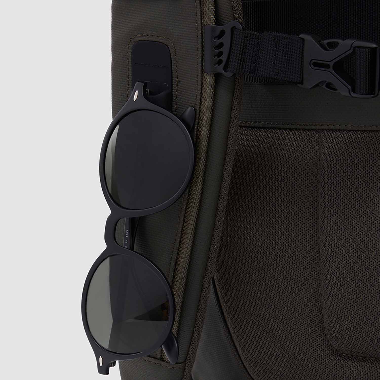 Piquadro Hìdor LED Laptop-Rucksack mit 15,6" Laptopfach und wasserdichter Tasche Blau Piquadro Hìdor LED Laptop-Rucksack mit 15,6" Laptopfach und wasserdichter Tasche Blau