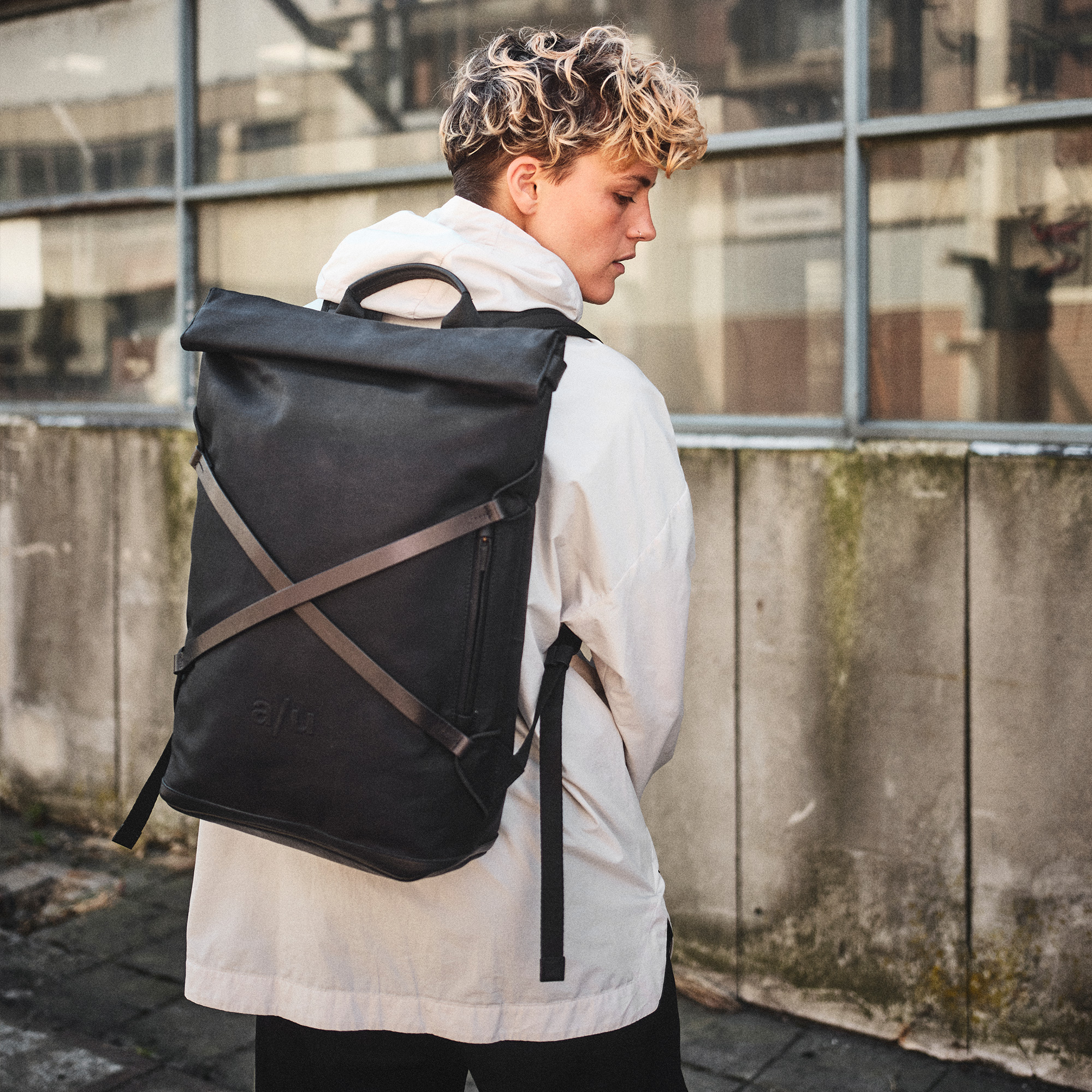 aunts & uncles Japan Osaka Rolltop Rucksack mit 15" Notebookfach black aunts & uncles Japan Osaka Rolltop Rucksack mit 15" Notebookfach black