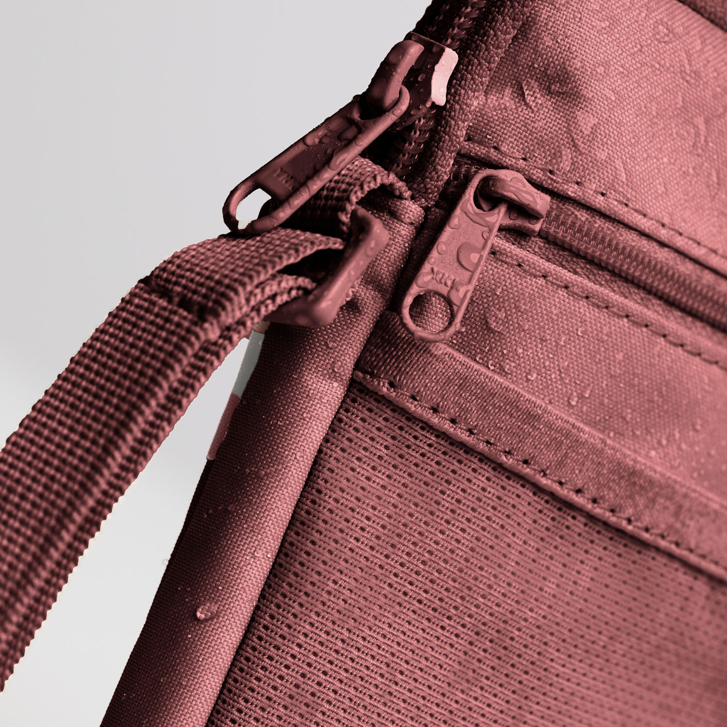 GOT BAG Nago Bag Umhängetasche lion fish monochrome GOT BAG Nago Bag Umhängetasche lion fish monochrome