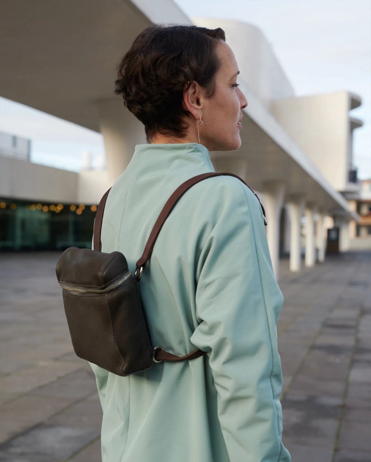 Harold's Box kleine Schultertasche/Rucksack taupe