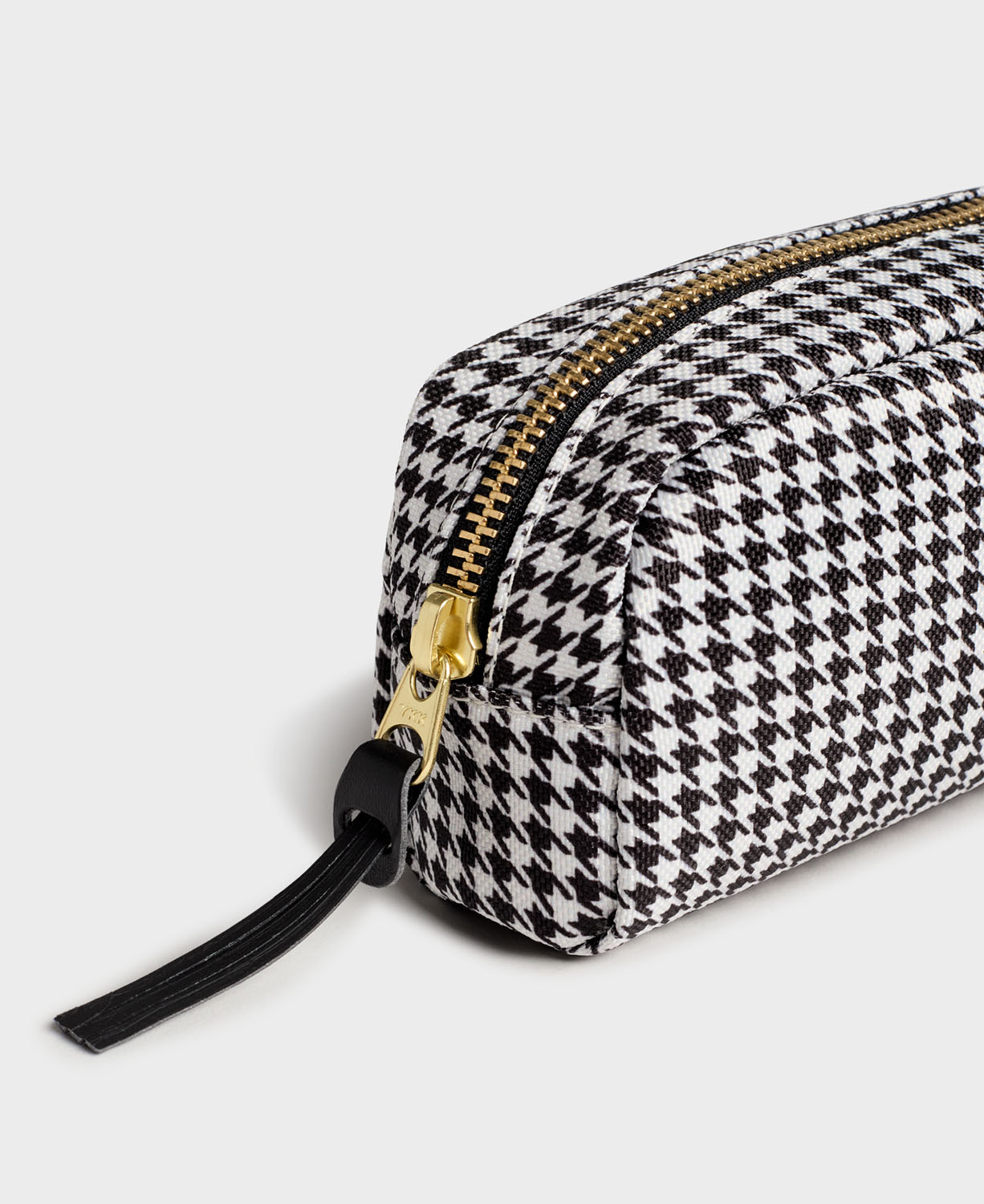 Wouf Daily Collection Makeup Bag Celine Wouf Daily Collection Makeup Bag Celine