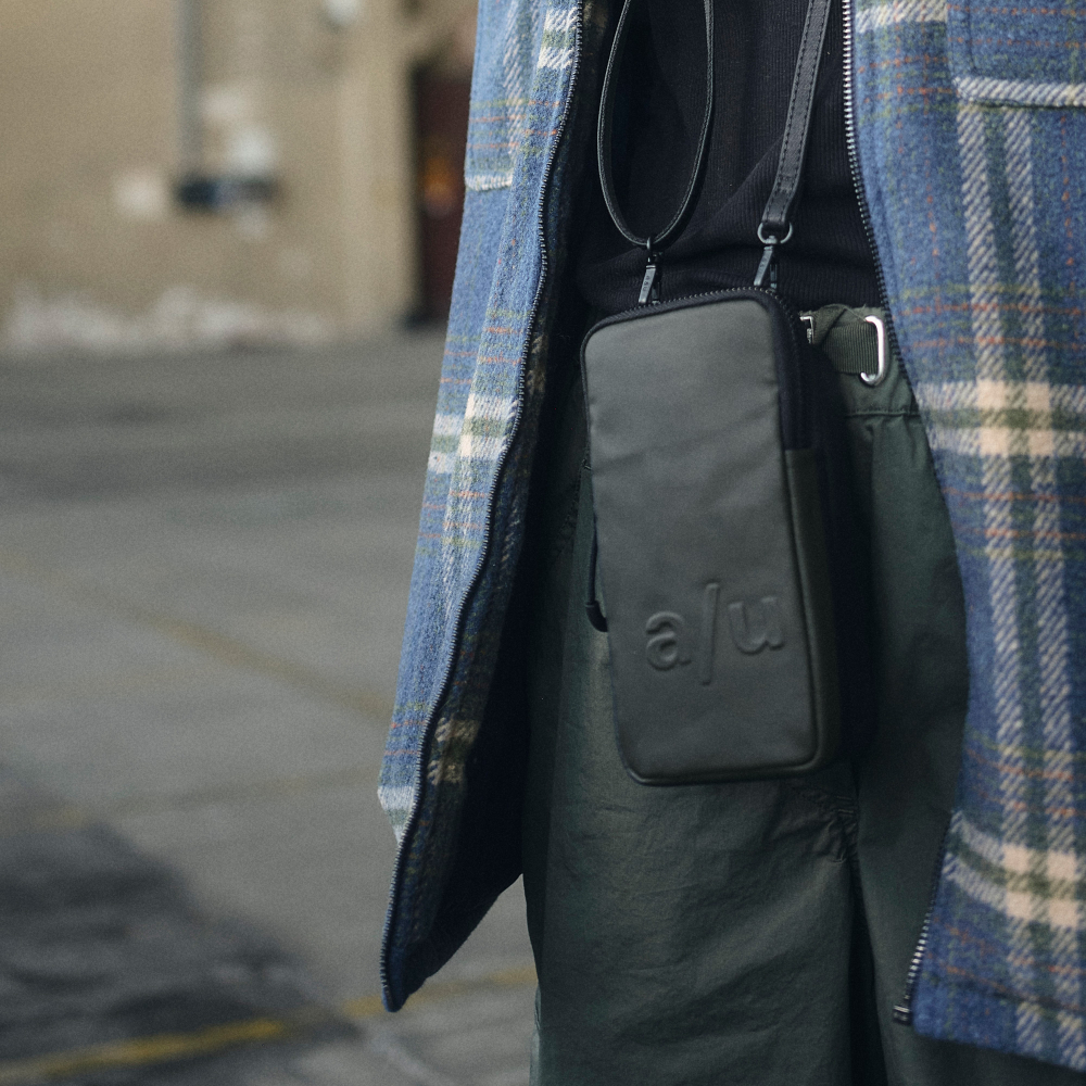 aunts & uncles Japan Nishi Uji Phonebag dark shadow aunts & uncles Japan Nishi Uji Phonebag dark shadow