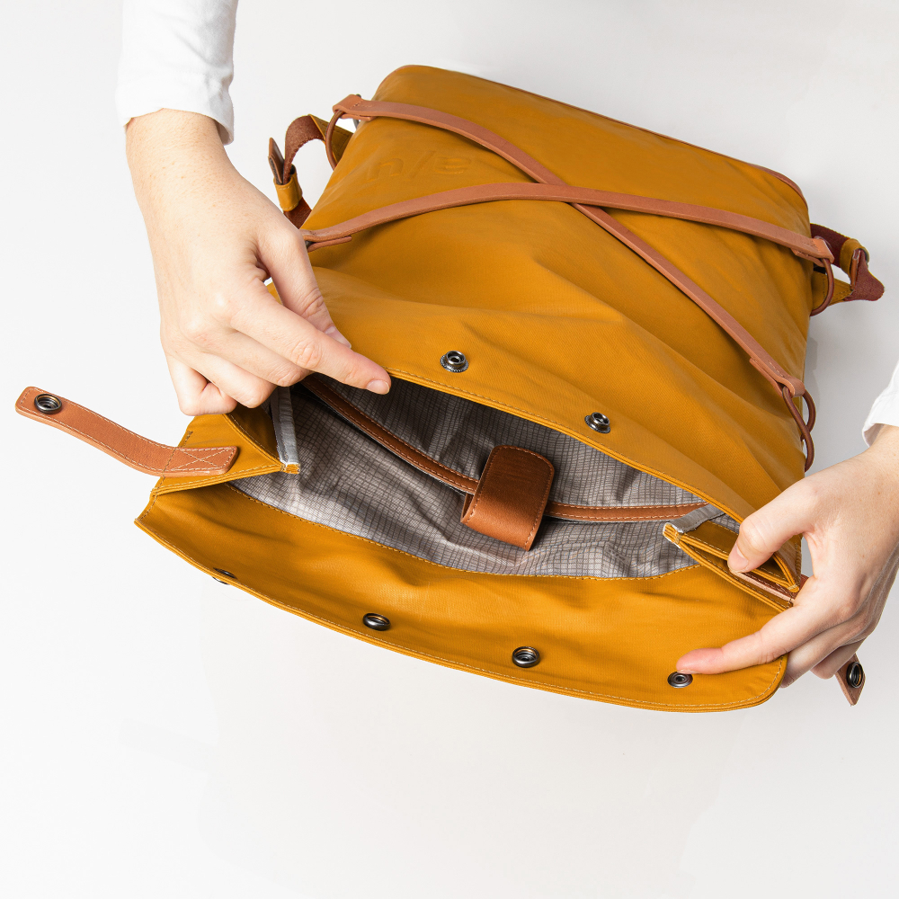 aunts & uncles Japan Yokohama Rolltop Rucksack mit 13" Notebookfach butterscotch aunts & uncles Japan Yokohama Rolltop Rucksack mit 13" Notebookfach butterscotch