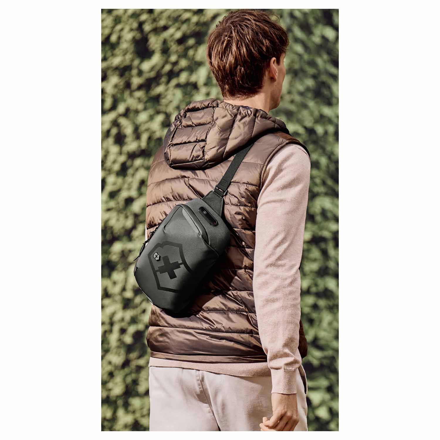 Victorinox Touring 2.0 Sling Bag Black Victorinox Touring 2.0 Sling Bag Black