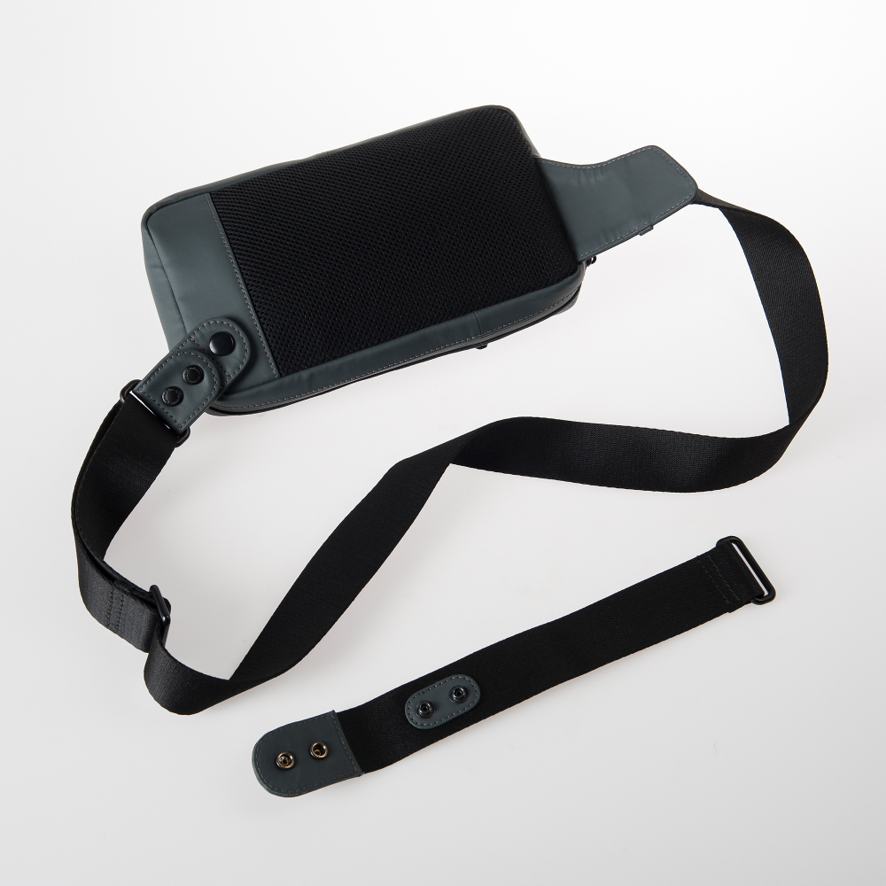 aunts & uncles Japan Nishi Mito Gürteltasche dark shadow