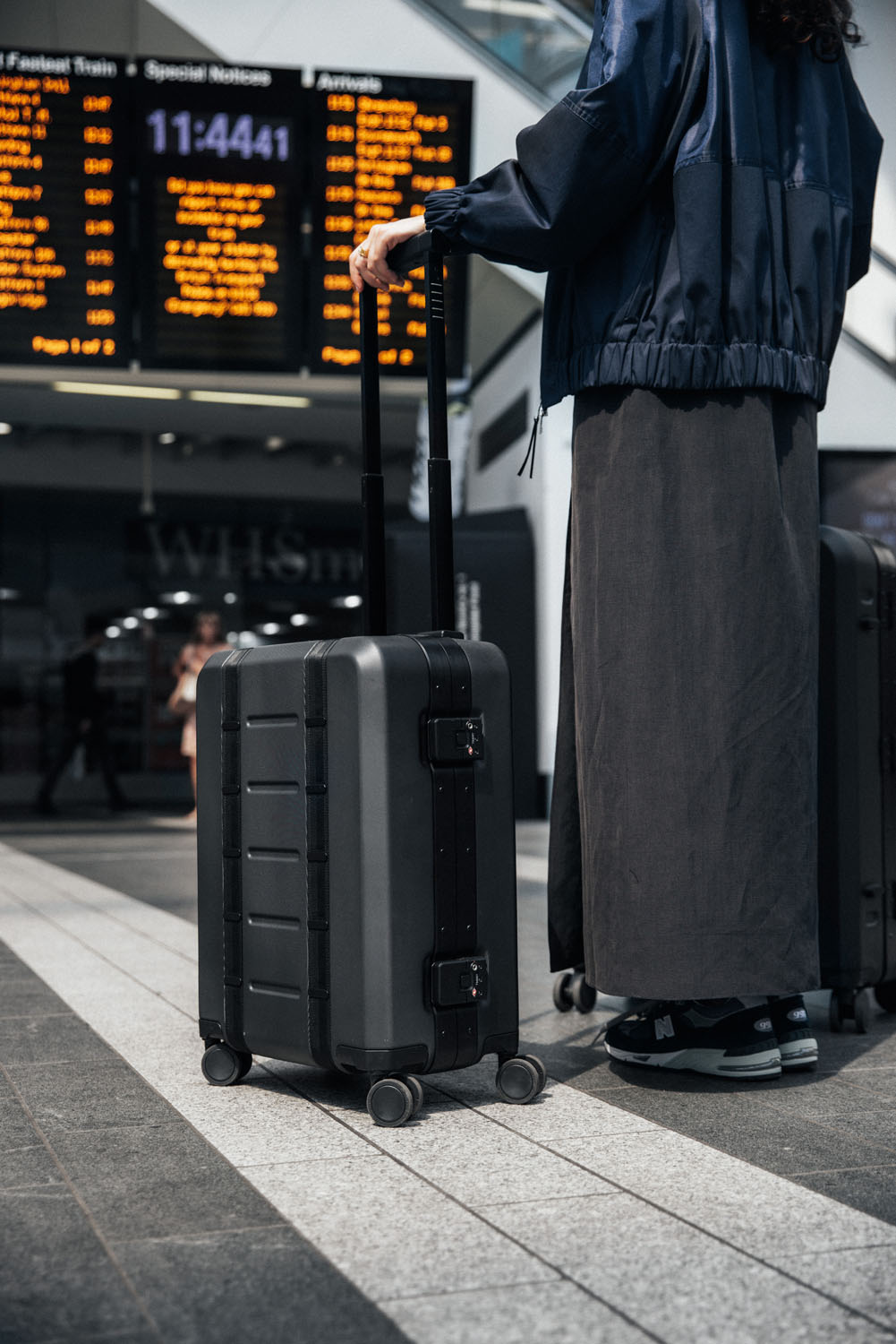 D_b_ Ramverk Pro Carry-on mit Aluminiumrahmen Black Out