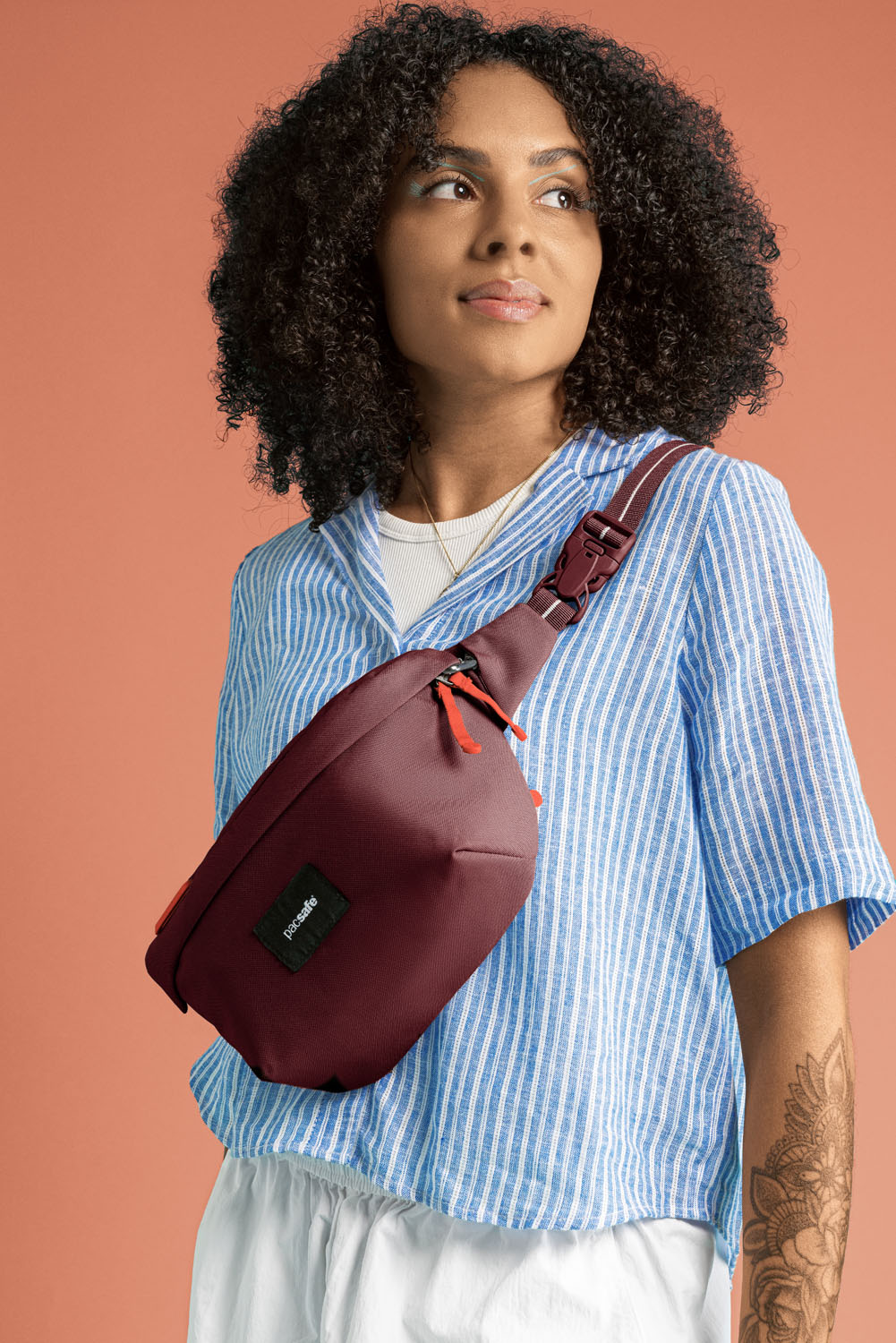 pacsafe GO Anti-Theft Sling Pack