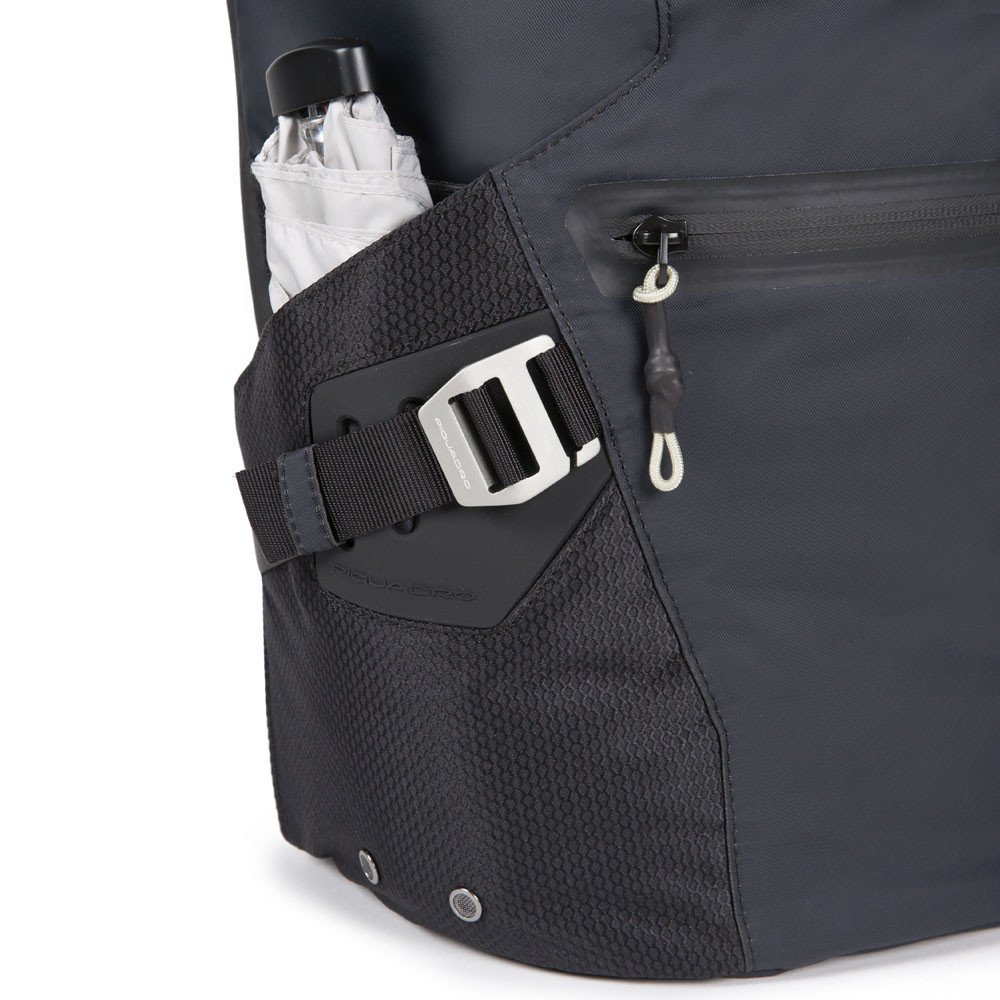 Piquadro PQ-Modular Laptoprucksack 15" aus rezykliertem antiviralen Stoff und RFID Blocker Schwarz Piquadro PQ-Modular Laptoprucksack 15" aus rezykliertem antiviralen Stoff und RFID Blocker Schwarz