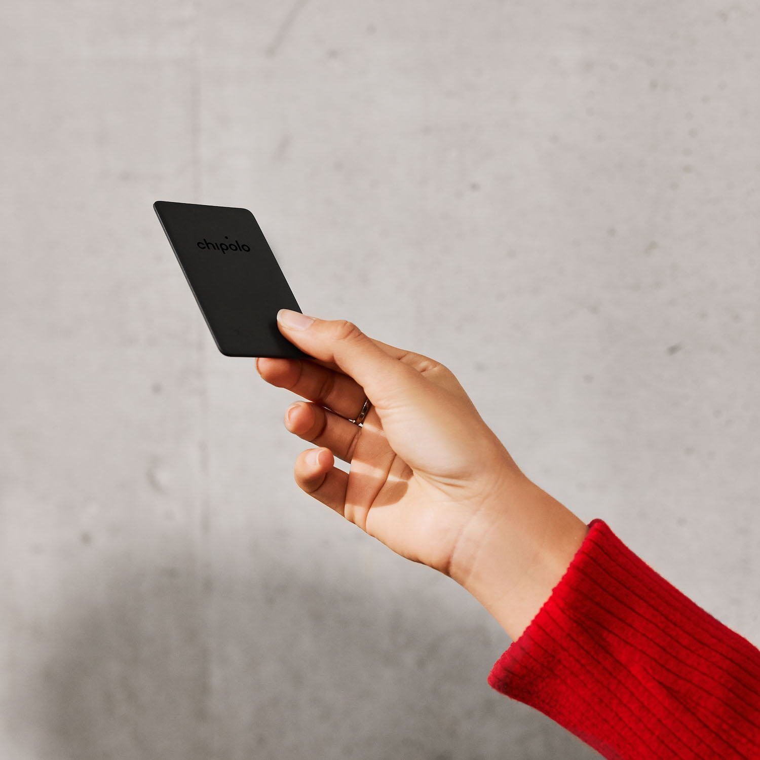 Chipolo CARD Spot -Der Portemonnaie-Finder, der mit der Apple “Wo ist” App funktioniert Almost black Chipolo CARD Spot -Der Portemonnaie-Finder, der mit der Apple “Wo ist” App funktioniert Almost black