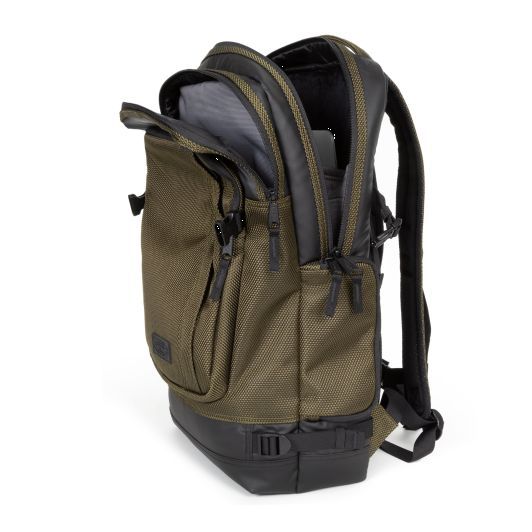 Eastpak Tecum Rucksack L mit 15" Laptopfach CNNCT Army Eastpak Tecum Rucksack L mit 15" Laptopfach CNNCT Army