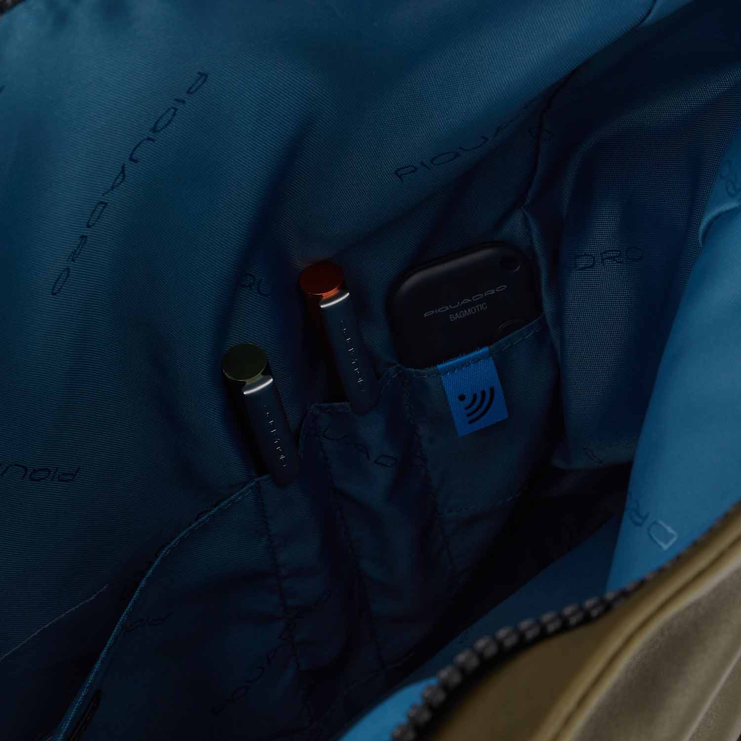 Piquadro Harper Fahrrad Laptopkuriertasche mit iPad®Pro 12,9"-Fach dark brown Piquadro Harper Fahrrad Laptopkuriertasche mit iPad®Pro 12,9"-Fach dark brown