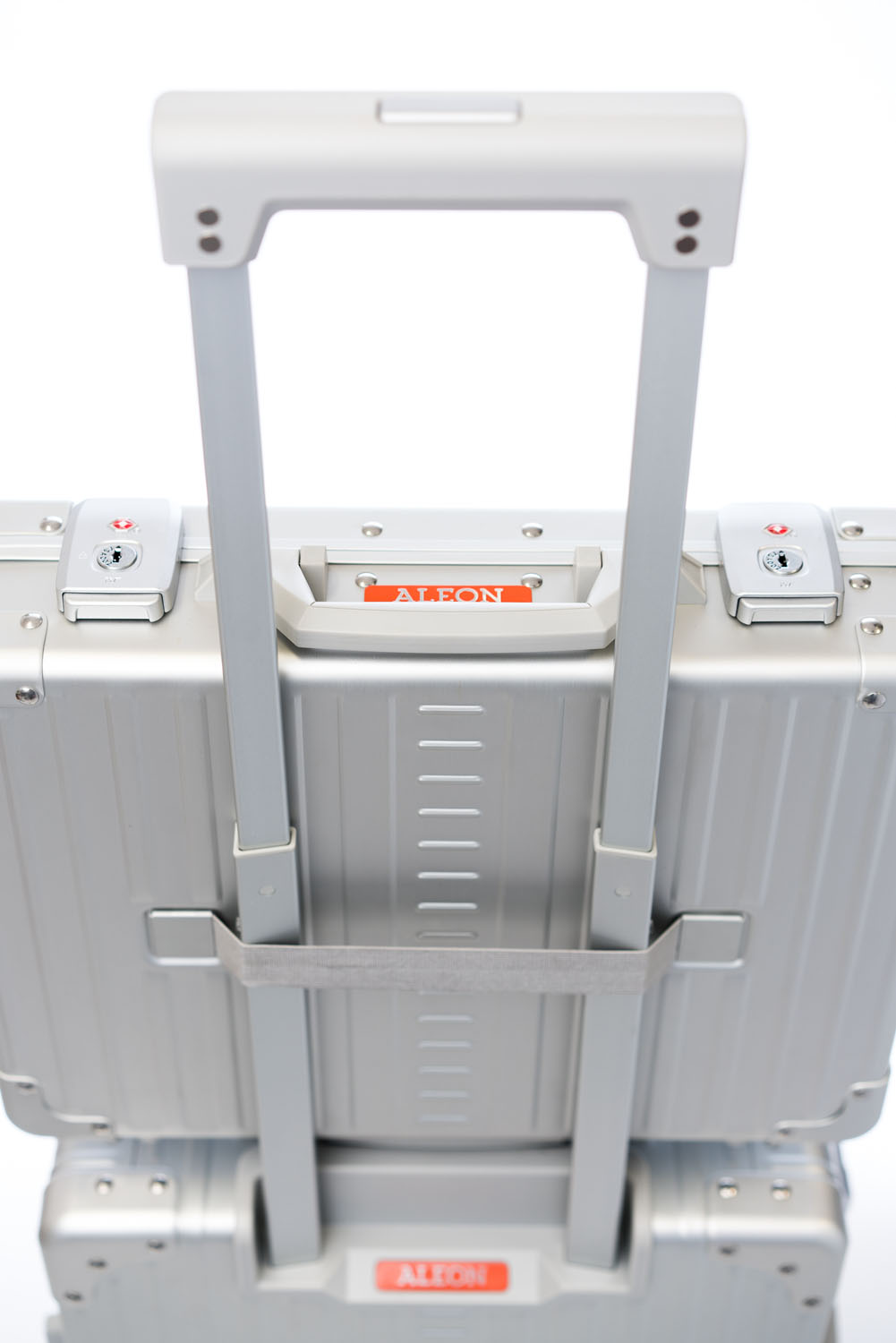 Aleon Business Attaché 17" Laptop Case, 33 cm Silber Aleon Business Attaché 17" Laptop Case, 33 cm Silber