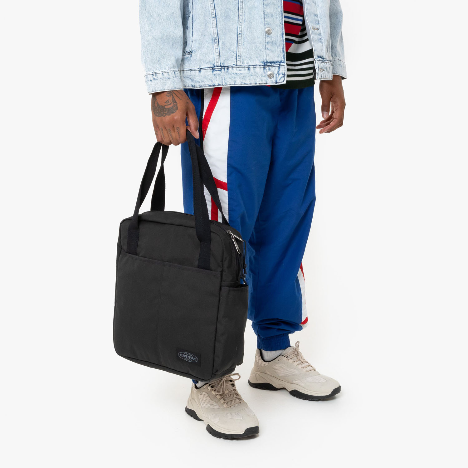 Eastpak OPTOWN TOTE Umhängetasche Optown Black