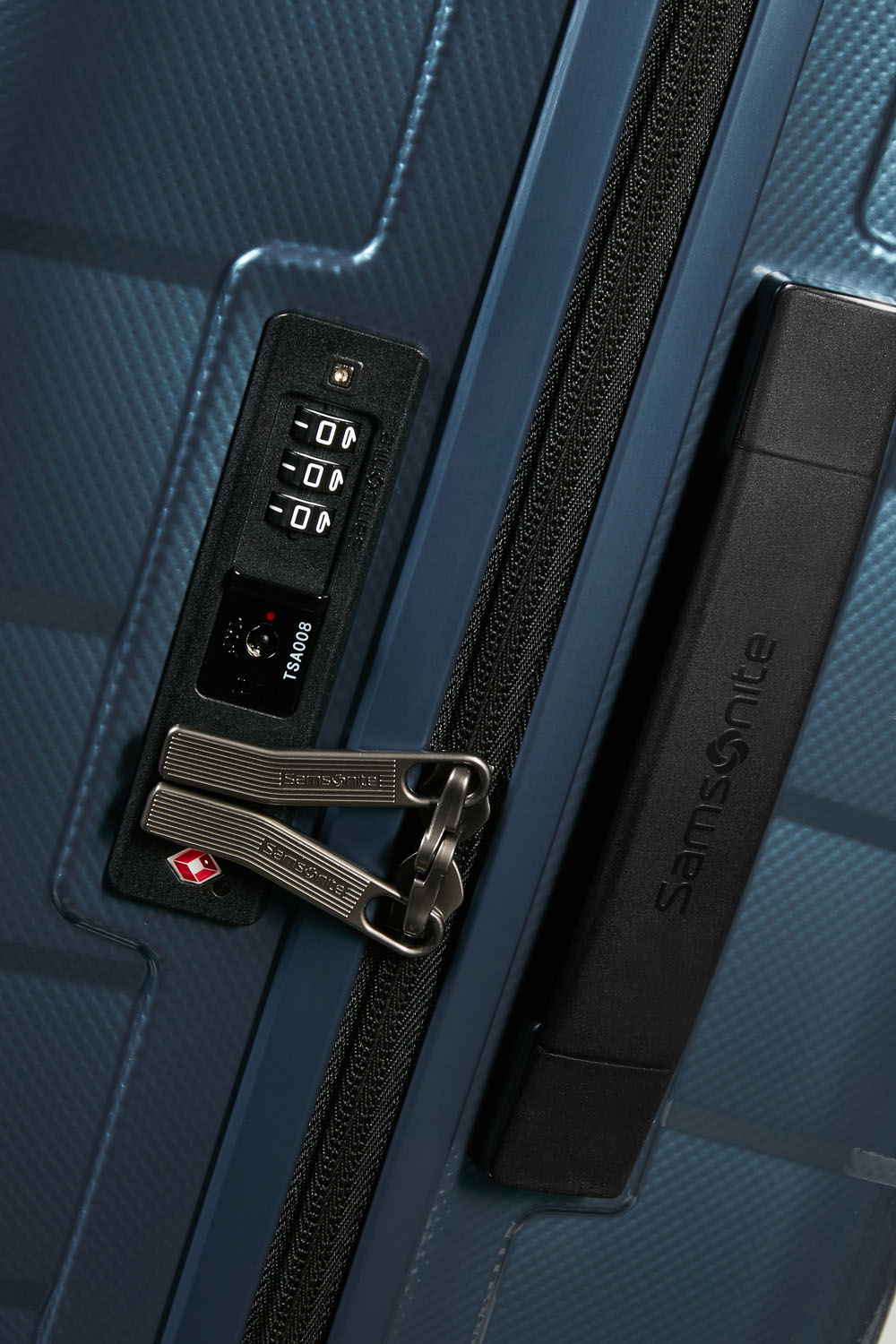 Samsonite Attrix Trolley mit 4 Rollen 75cm Steel Blue Samsonite Attrix Trolley mit 4 Rollen 75cm Steel Blue