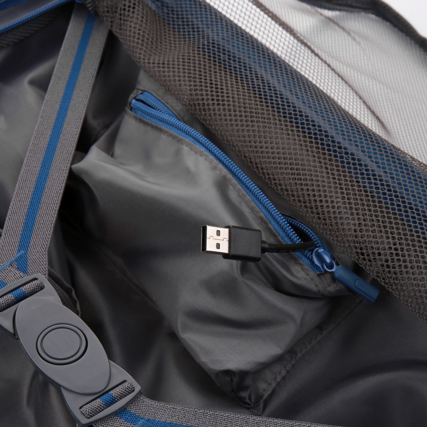 Roncato Skyline Cabin Spinner 55cm, erweiterbar mit USB Navy