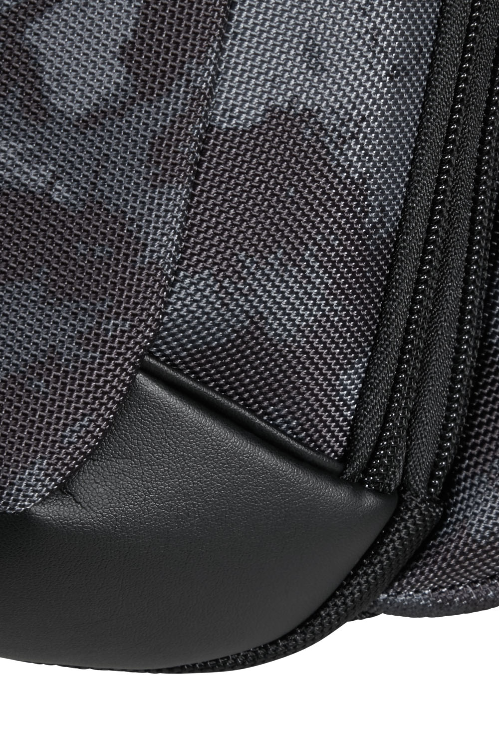 Samsonite Pro-DLX 6 Rucksack expandable 15.6" + GRATIS HOTELGUTSCHEIN Camouflage