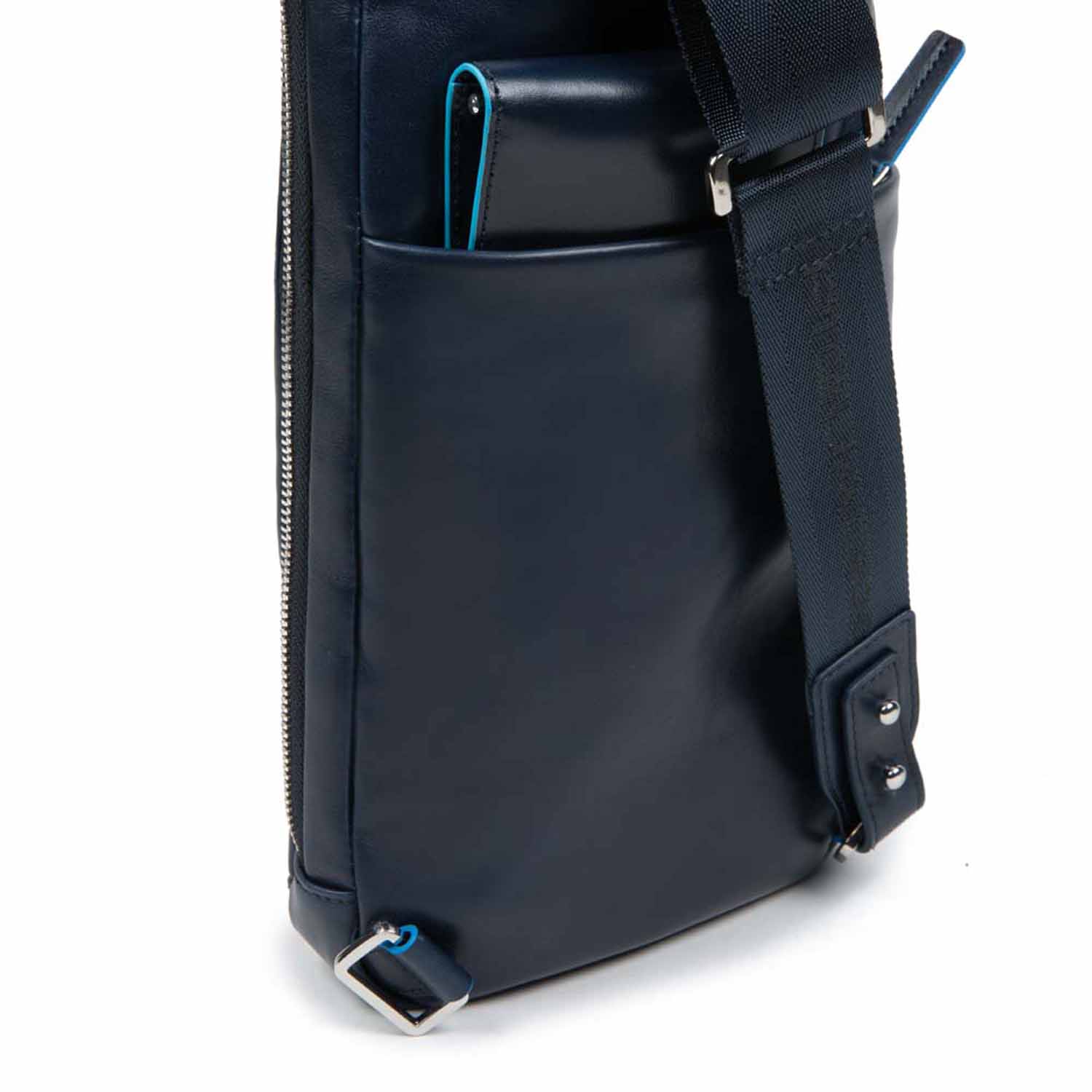 Piquadro Blue Square Revamp Querträgertasche mit iPad®mini-Fach Nachtblau Piquadro Blue Square Revamp Querträgertasche mit iPad®mini-Fach Nachtblau