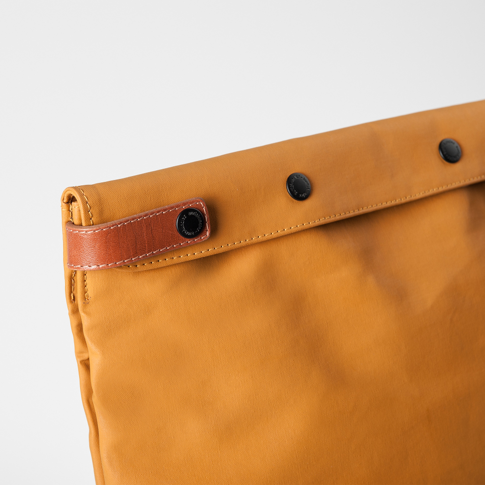 aunts & uncles Japan Osaka Rolltop Rucksack mit 15" Notebookfach butterscotch aunts & uncles Japan Osaka Rolltop Rucksack mit 15" Notebookfach butterscotch