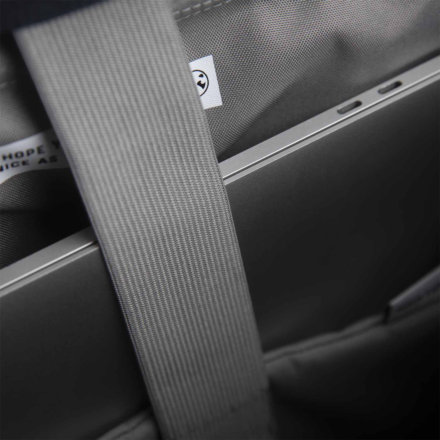 kattbjørn Rolltop mit 15" Laptopfach Asphalt Grey