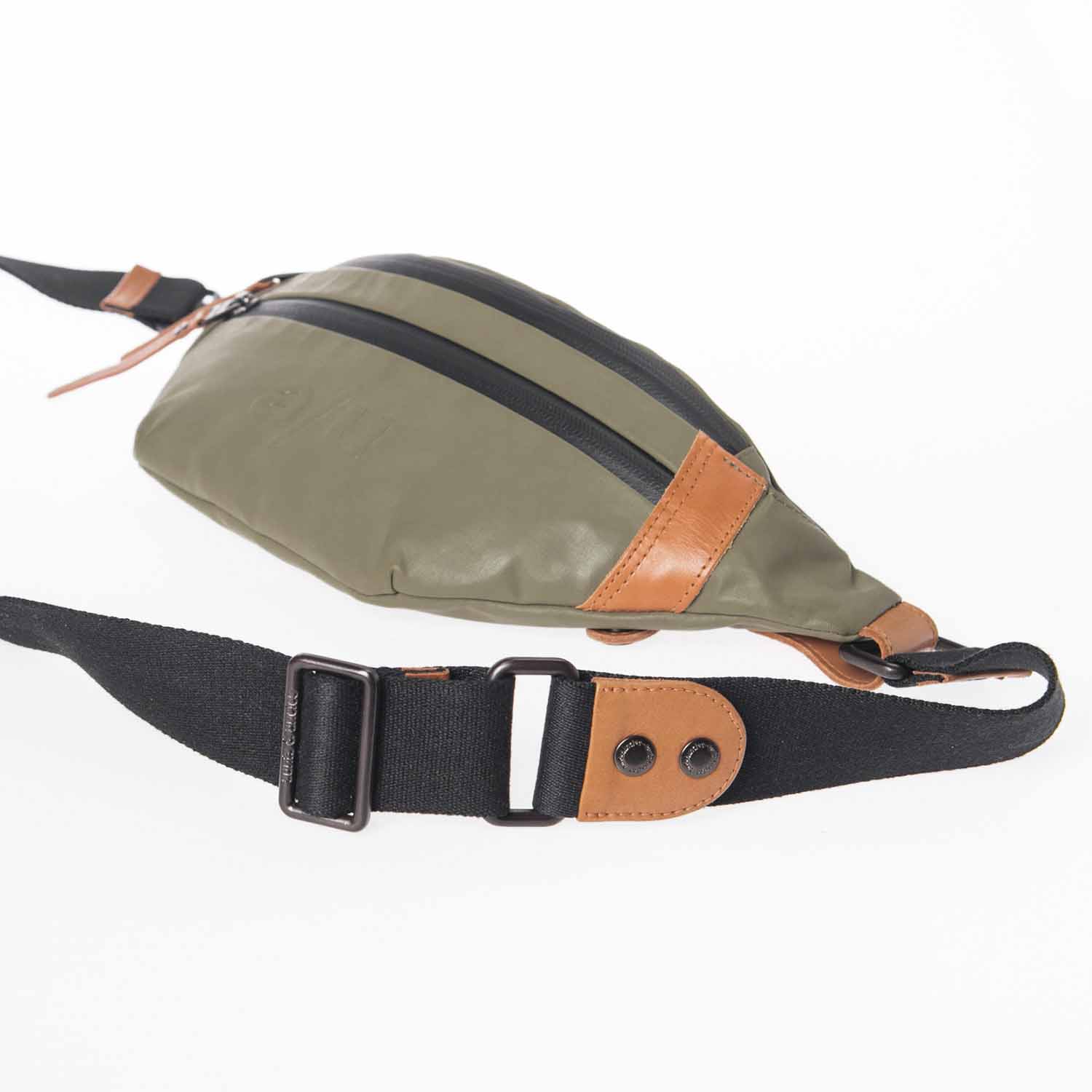 aunts & uncles Japan Ichikawa Gürteltasche fallen rock