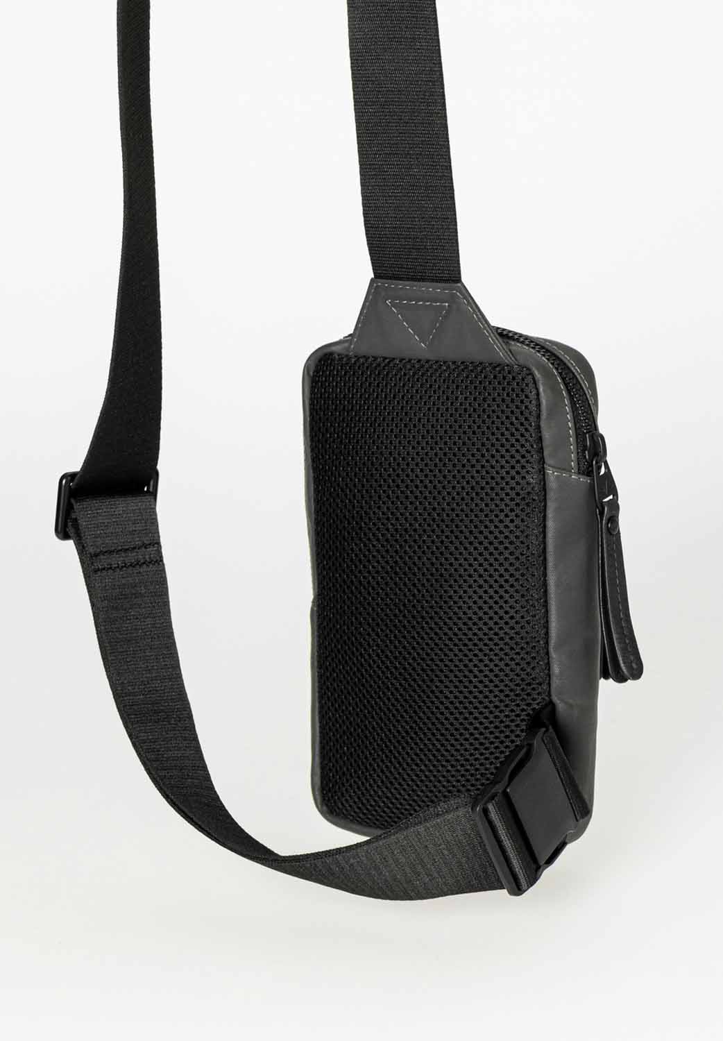 aunts & uncles Japan Iwako Crossbag / Phonebag volcanic ash aunts & uncles Japan Iwako Crossbag / Phonebag volcanic ash