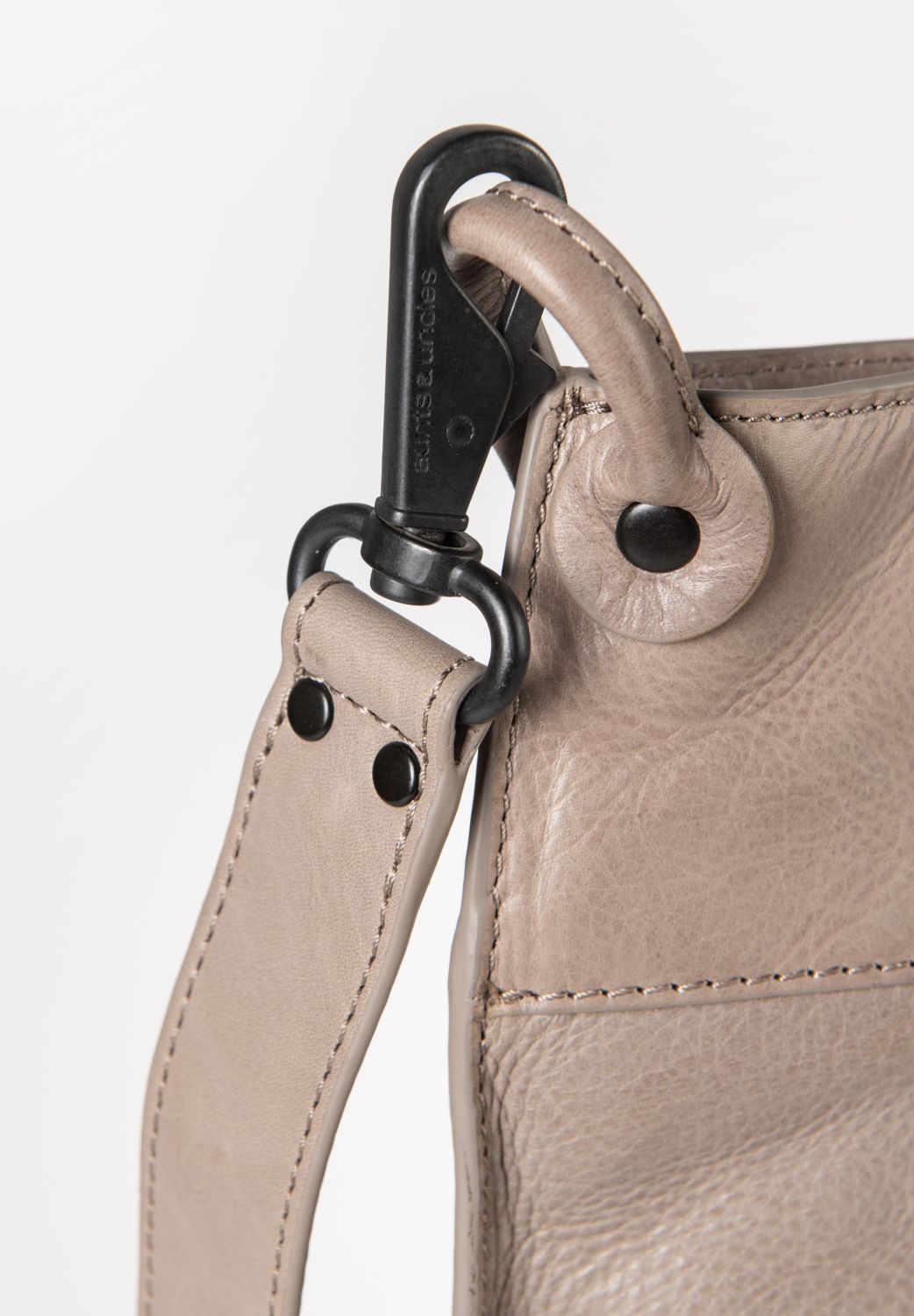 aunts & uncles Grandma's Luxury Club Mrs. Pancake Umhängetasche vintage khaki aunts & uncles Grandma's Luxury Club Mrs. Pancake Umhängetasche vintage khaki