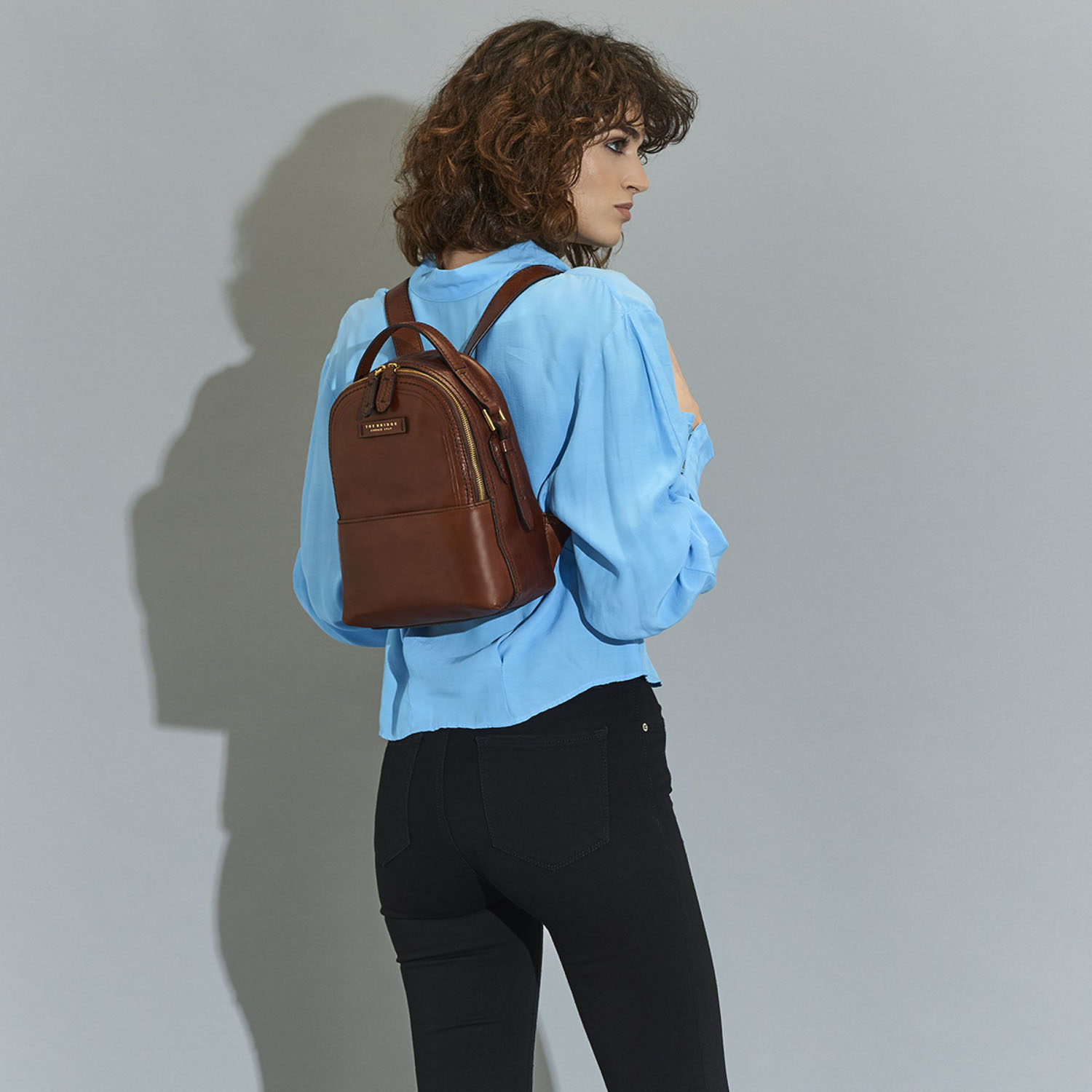 The Bridge Pearldistrict Rucksack 27cm - 04123701 Ribes-Rot/Gold The Bridge Pearldistrict Rucksack 27cm - 04123701 Ribes-Rot/Gold