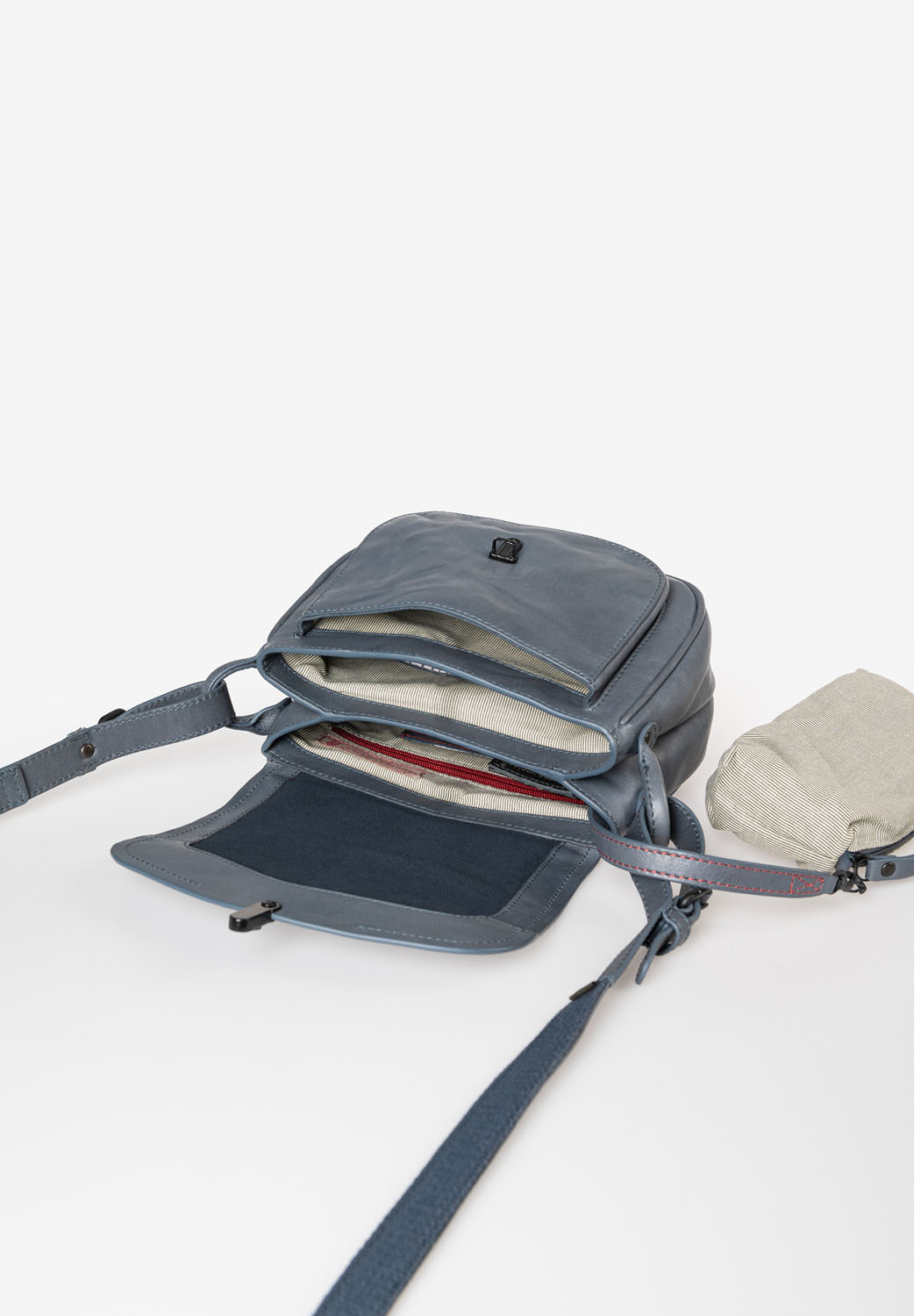 aunts & uncles Grandma's Luxury Club Mrs. Meringue Pie Wind aunts & uncles Grandma's Luxury Club Mrs. Meringue Pie Wind